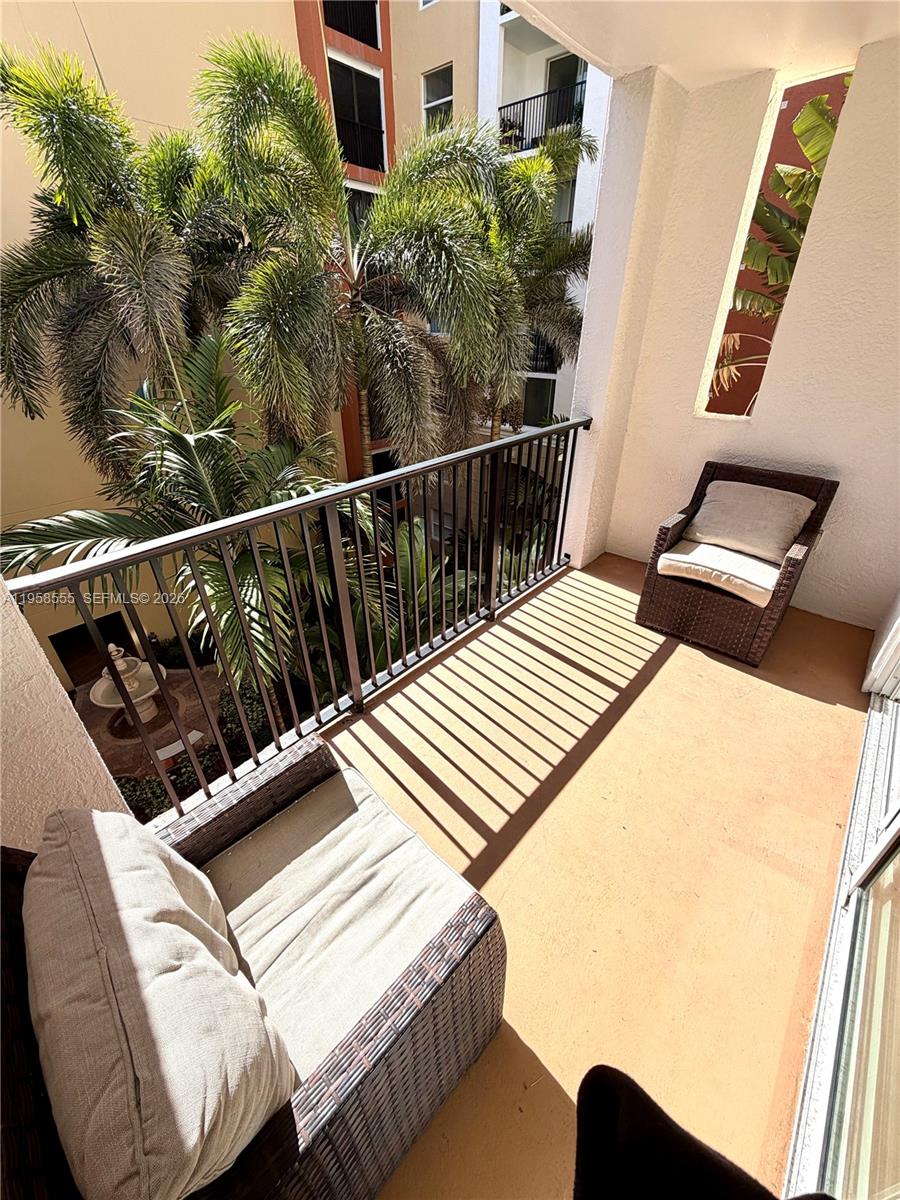 PORTO BELLAGIO CONDO - Residential Lease