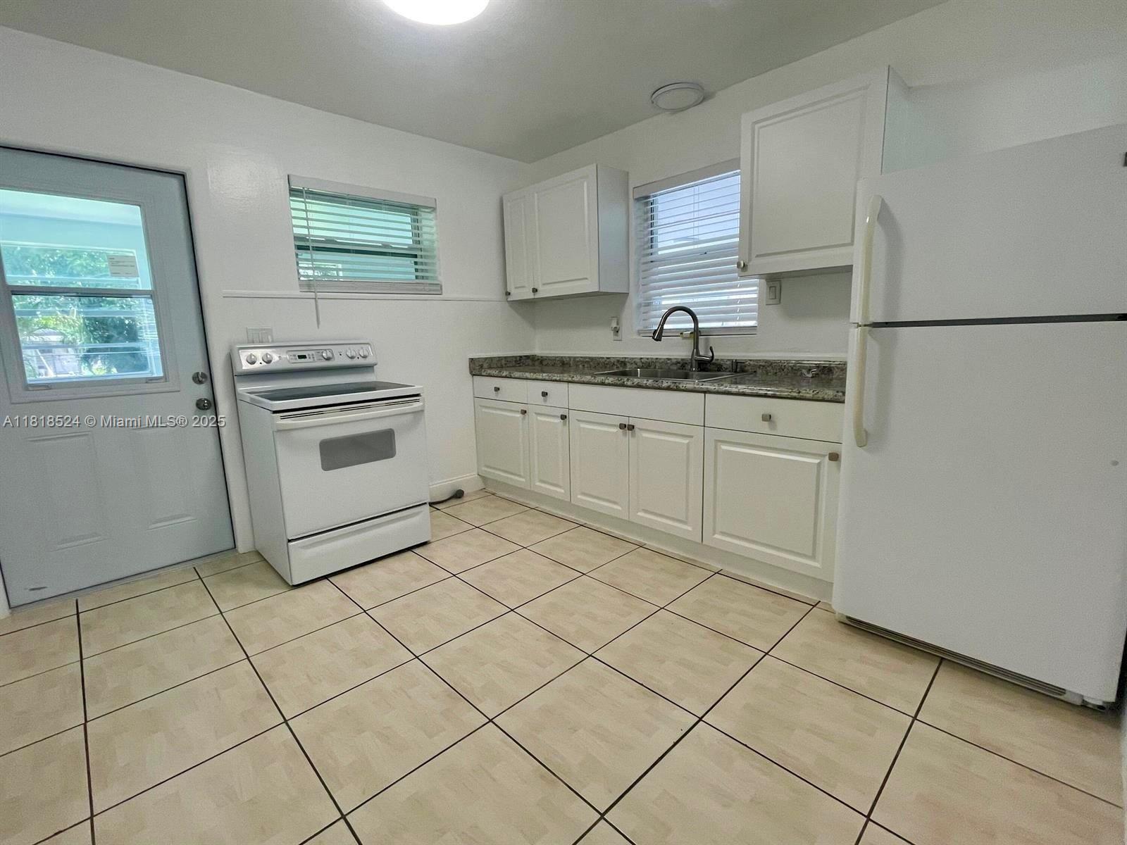 MILITARY PARK DIEKHANS AD - Residential