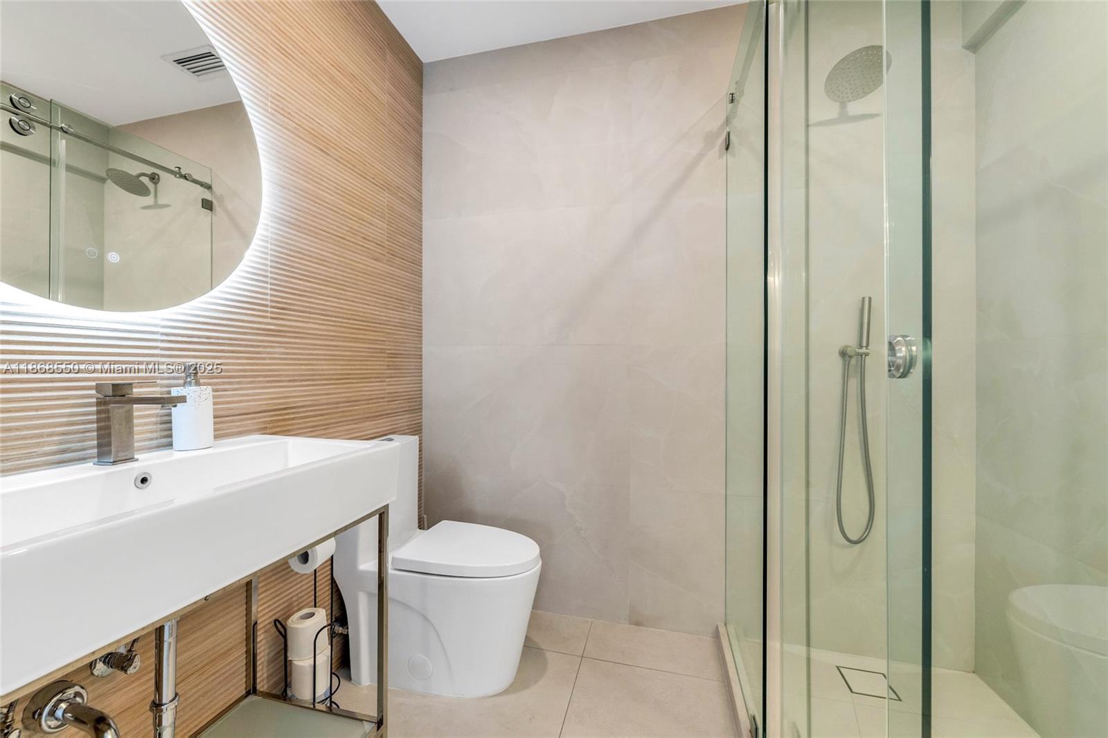 HOLLEMAN PARK - Residential Lease