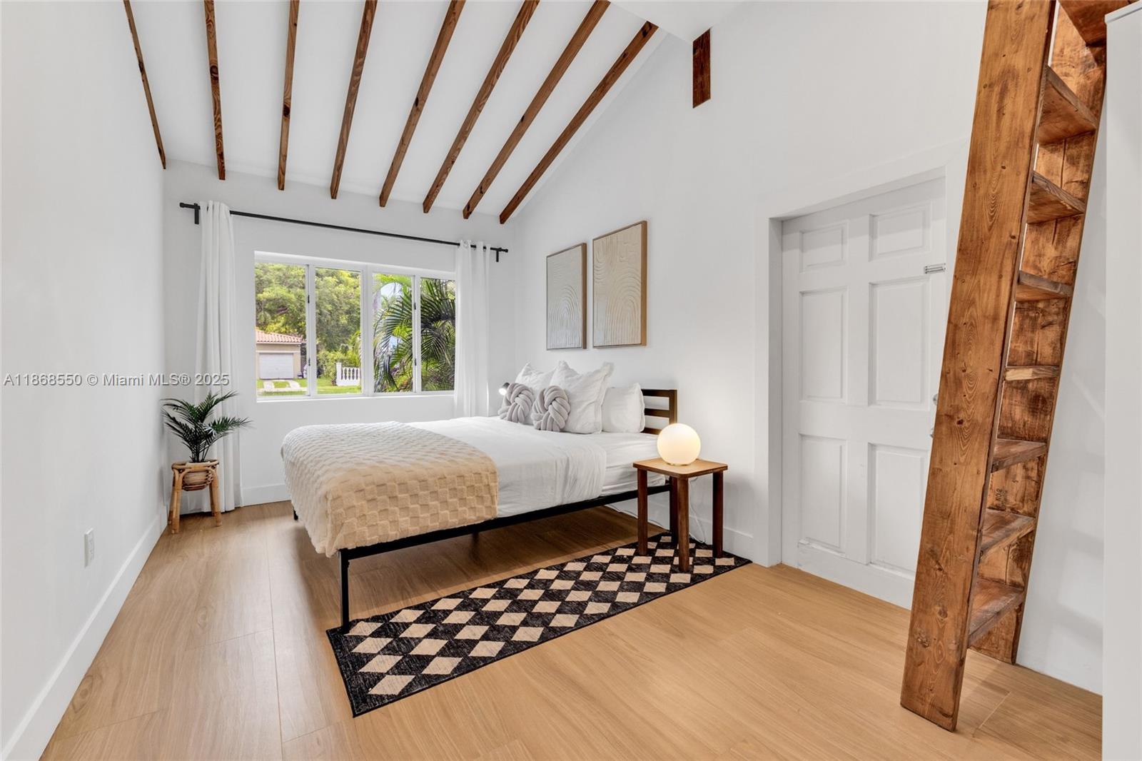 HOLLEMAN PARK - Residential Lease