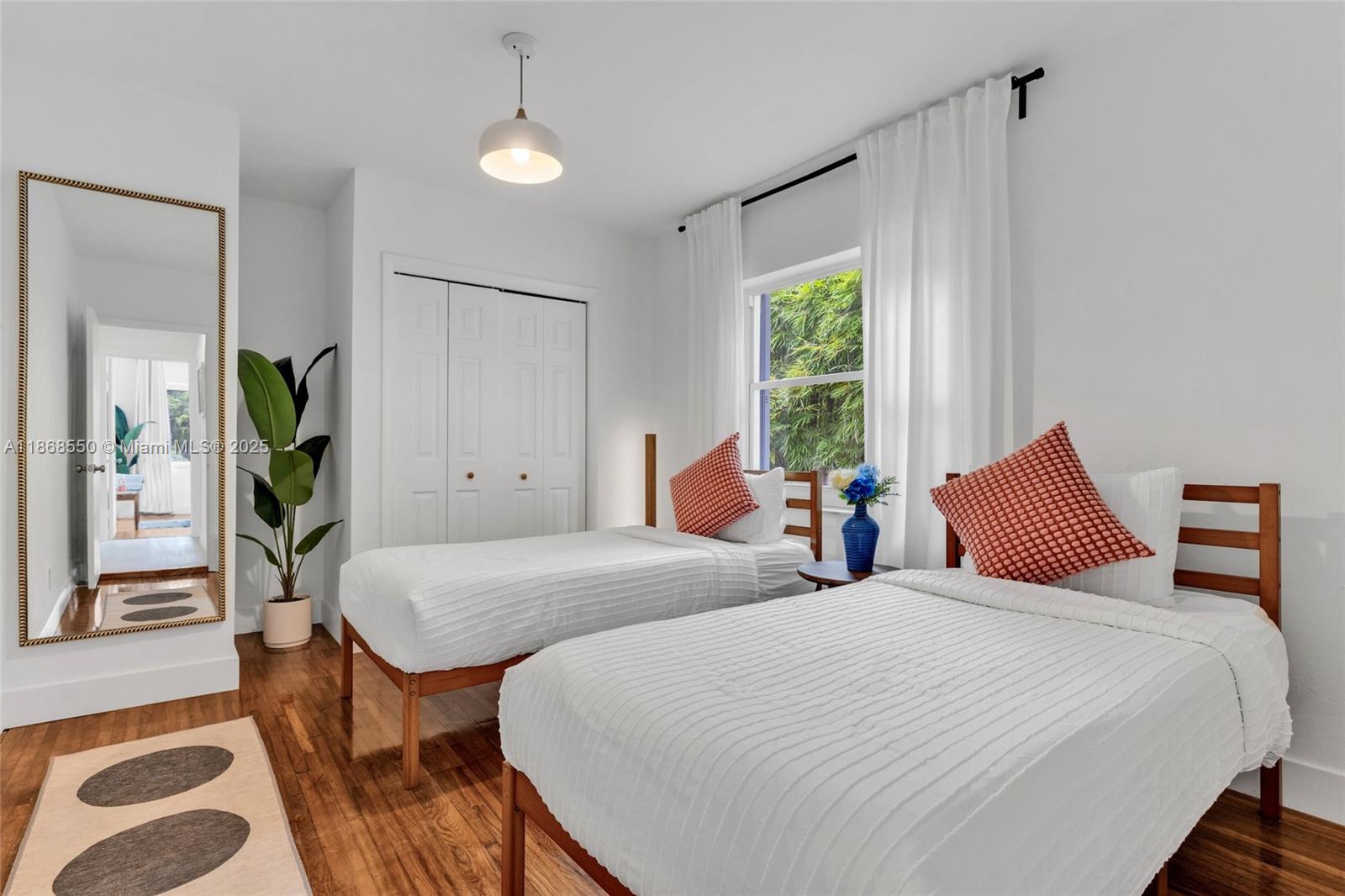 HOLLEMAN PARK - Residential Lease