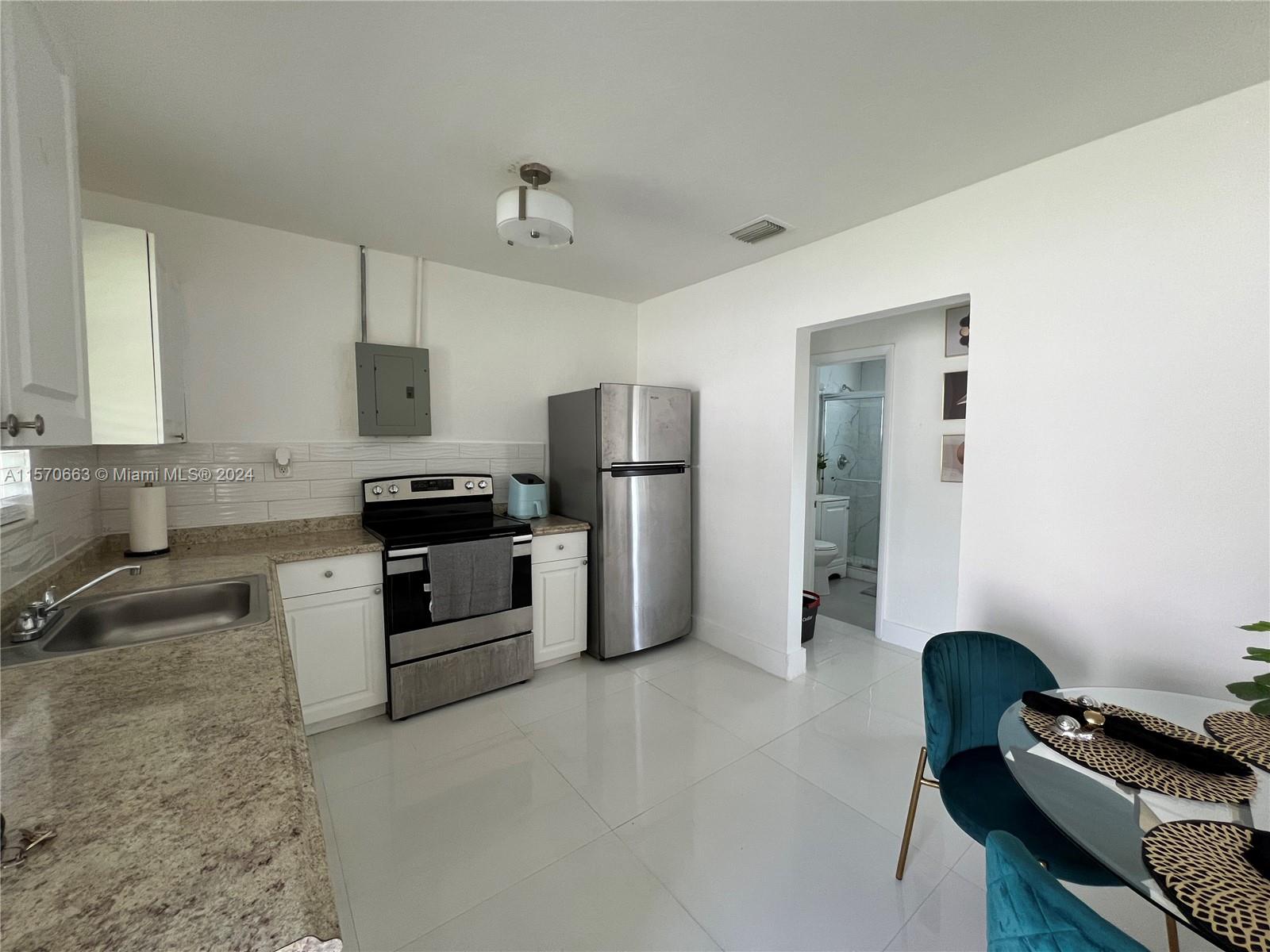 BELLCAMP MANOR - Residential Lease