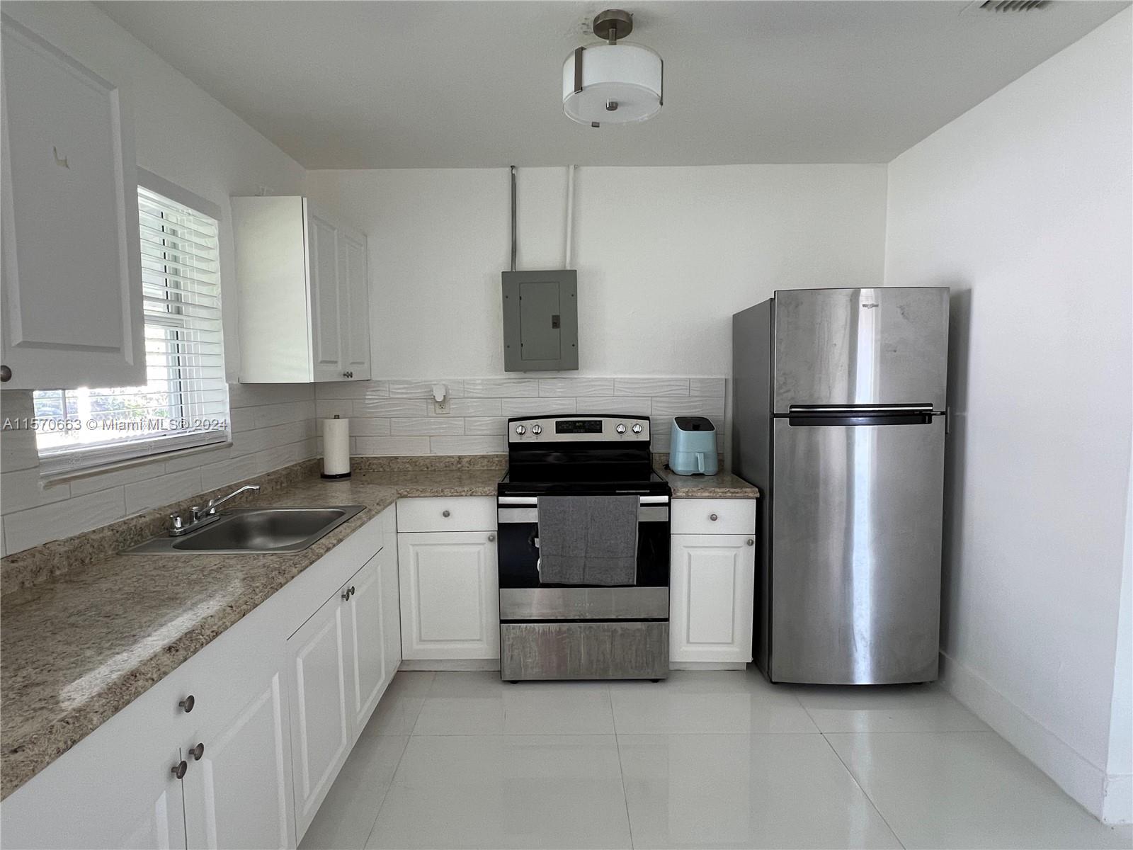 Chic and cozy 1-bedroom, 1-bath retreat awaits in the heart of Miami's vibrant scene. This fully furnished haven boasts a prime central location, offering easy access to the sun-kissed beaches, major highways, and bustling shopping destinations. Nestled in a tranquil locale, it provides the perfect blend of convenience and serenity. Ideal for urban adventurers seeking a peaceful oasis amidst the buzz of the city. 
Furniture for sale. If your client wants fully furnished, please make a better offer. Thanks