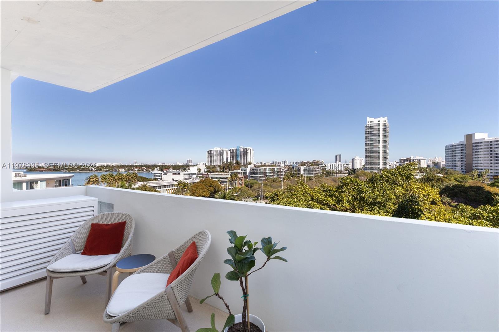 3 Island Ave 08L, Miami Beach, FL, 33139/$689,000 4 3 Island Ave 08L
