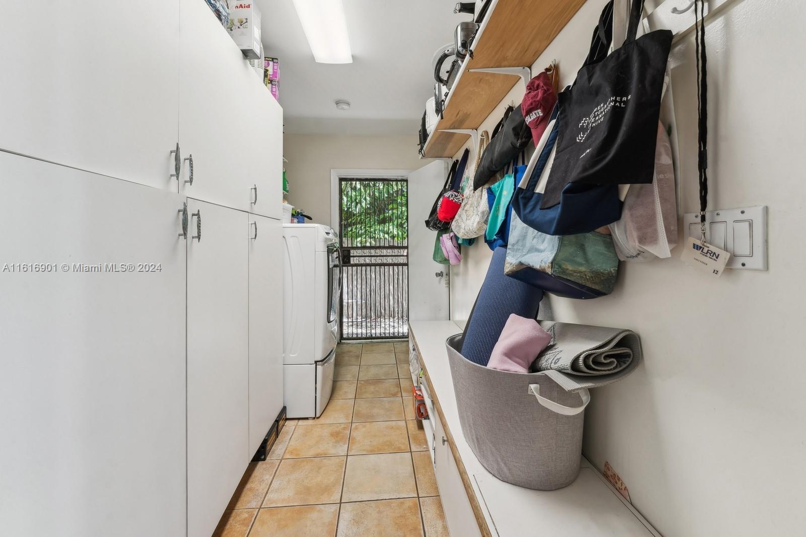 BAY POINT - Residential