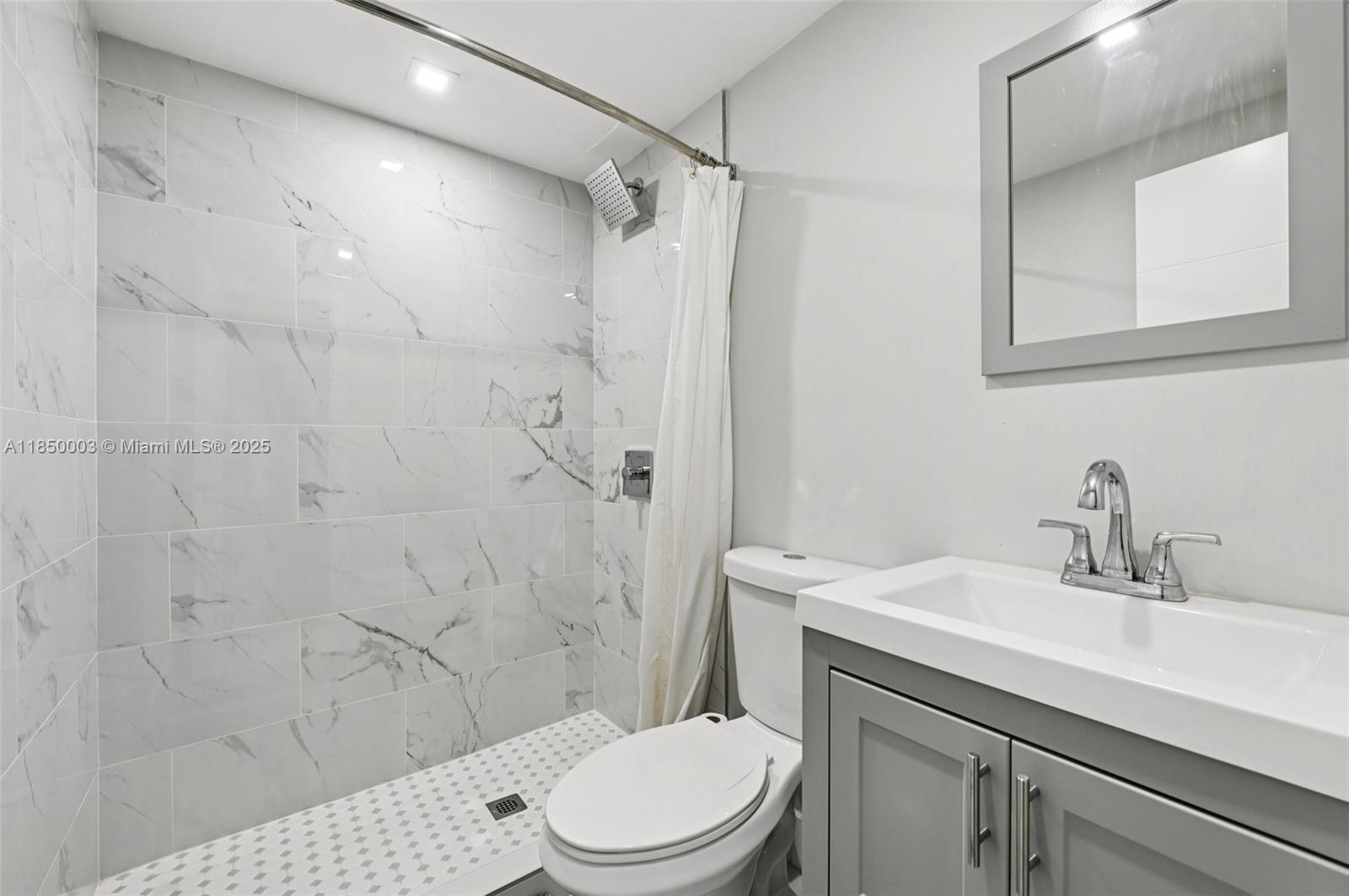 COLLIER MANOR 2ND ADD - Residential