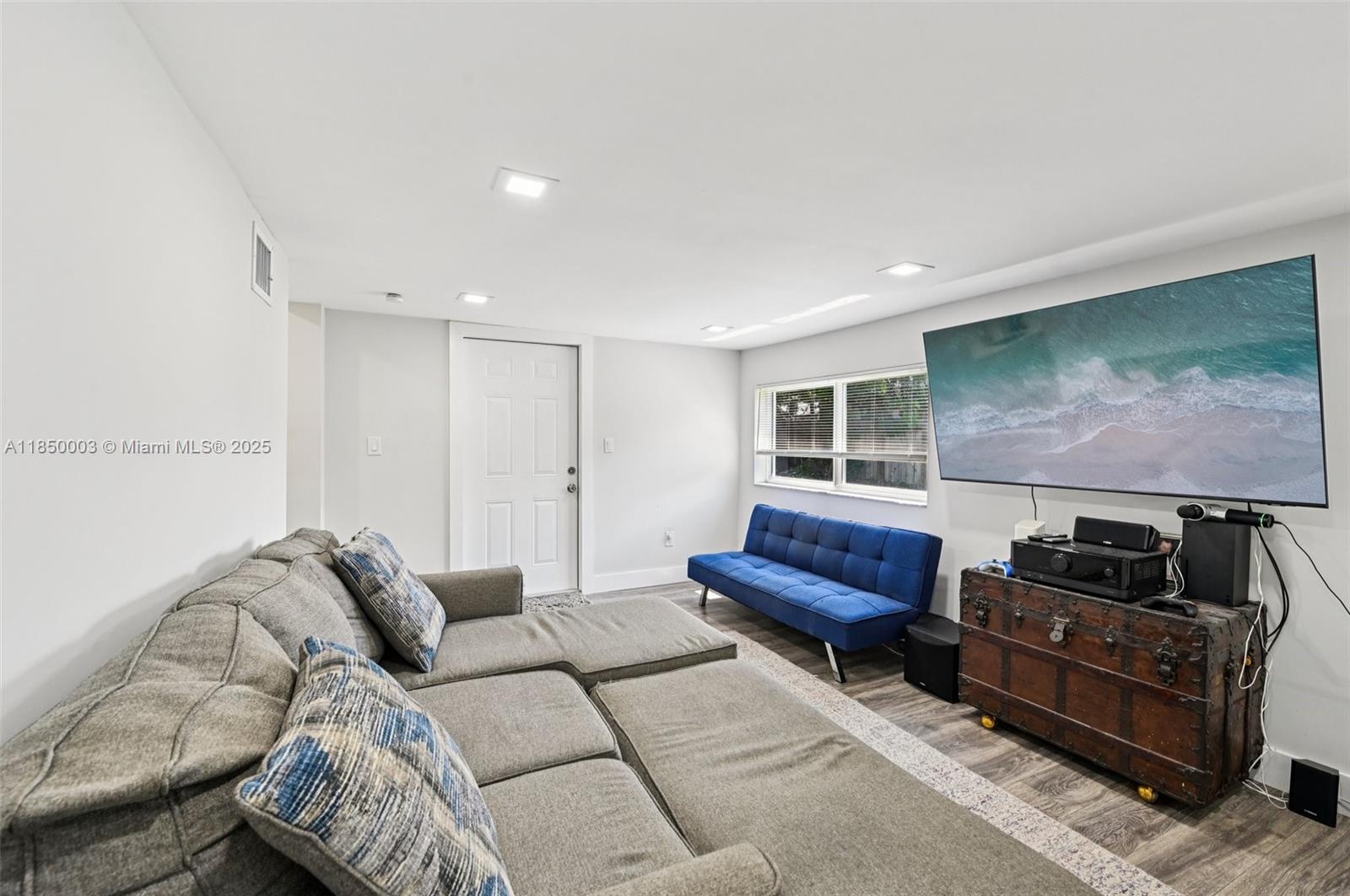 COLLIER MANOR 2ND ADD - Residential