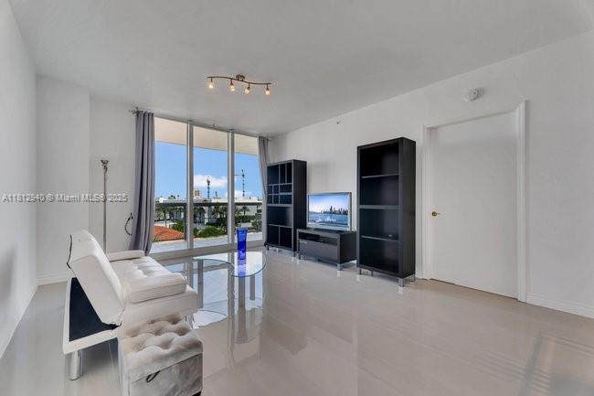 SOLIMAR CONDO - Residential Lease