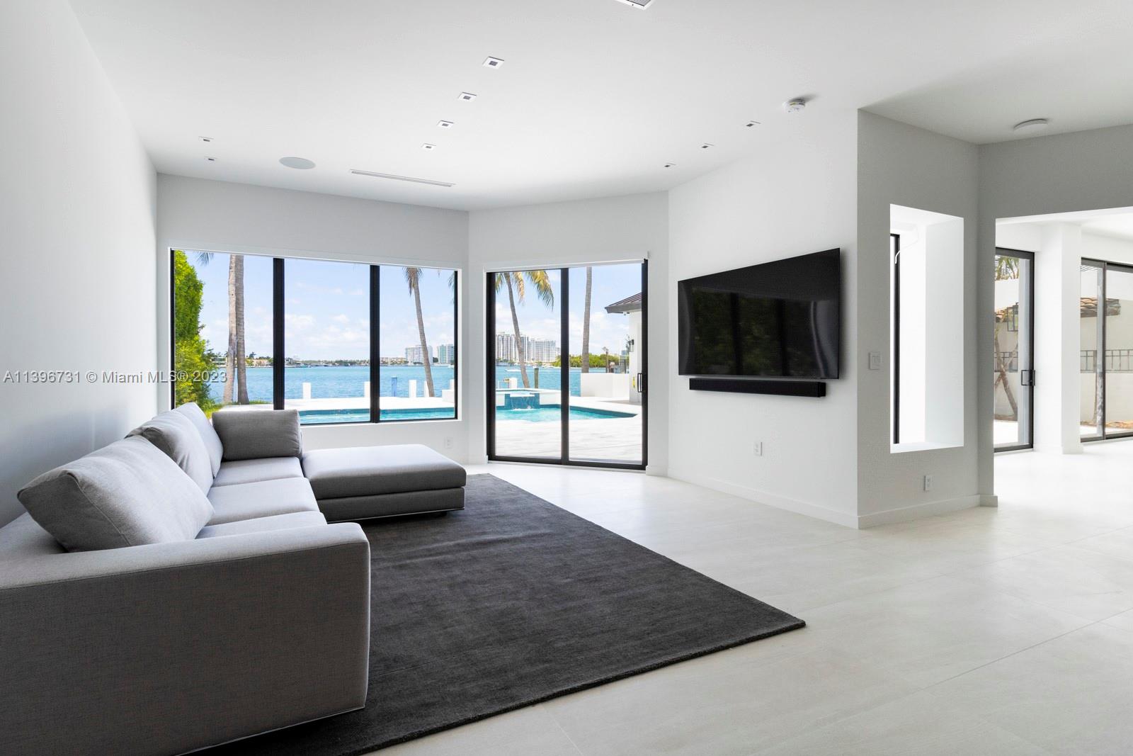 HIBISCUS ISLAND - Residential