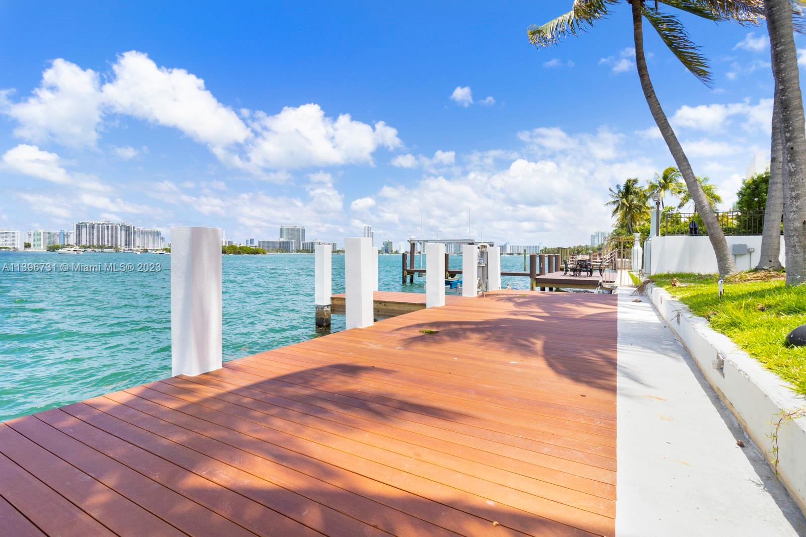 HIBISCUS ISLAND - Residential