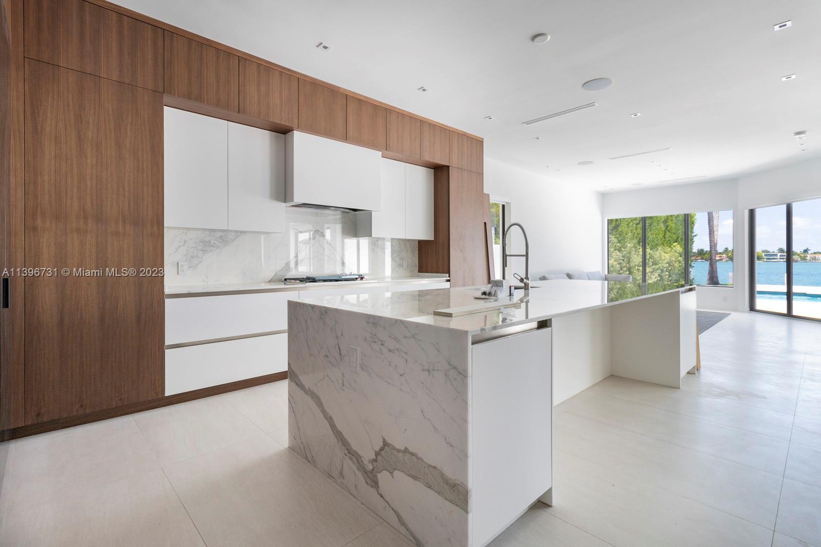 HIBISCUS ISLAND - Residential