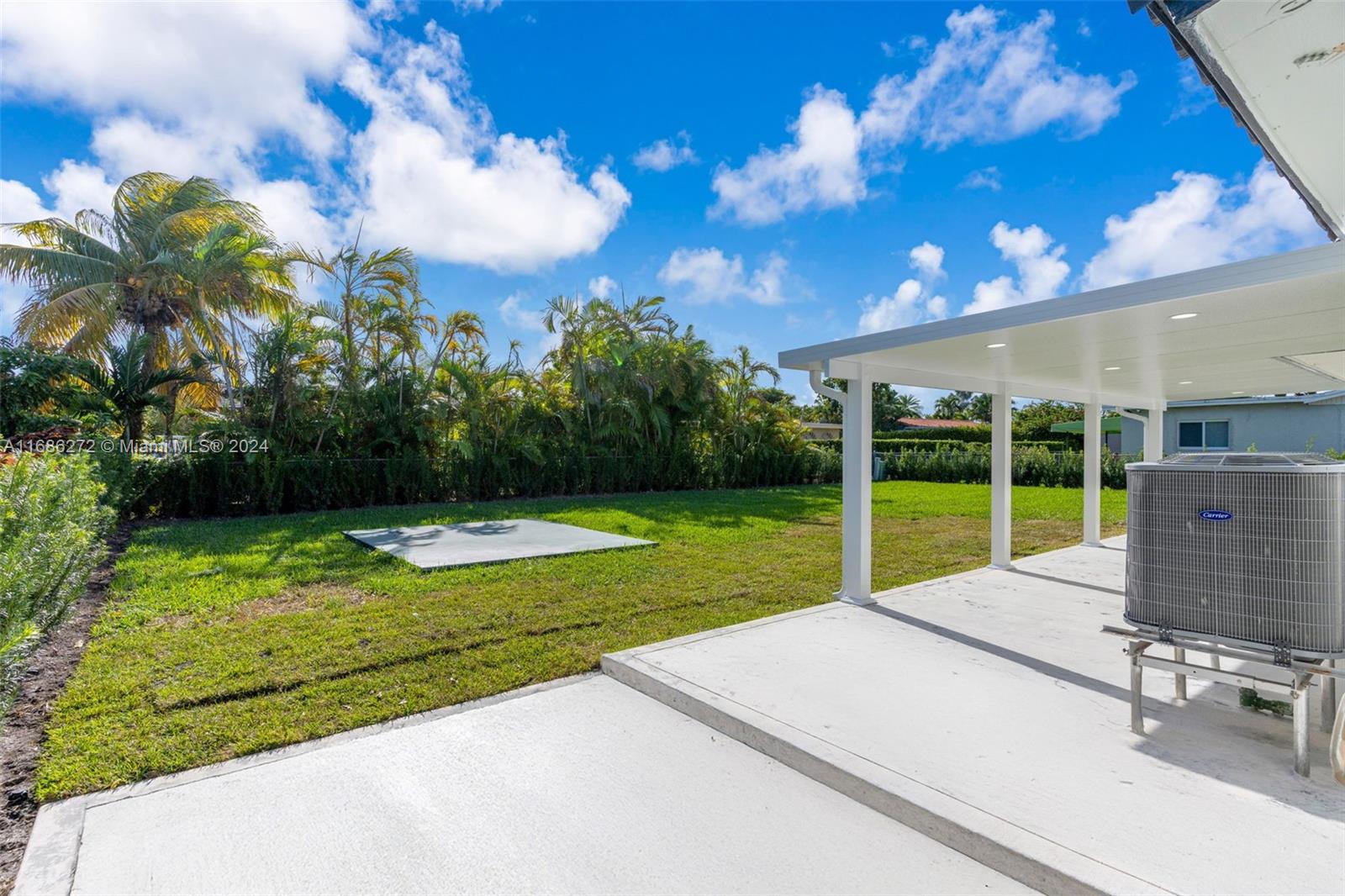 SNAPPER CREEK VILLAS - Residential