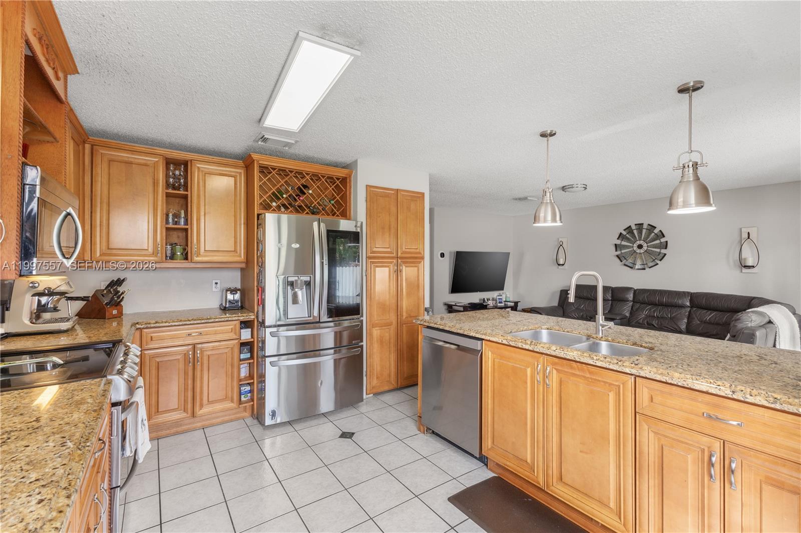 TWIN ACRES - Residential