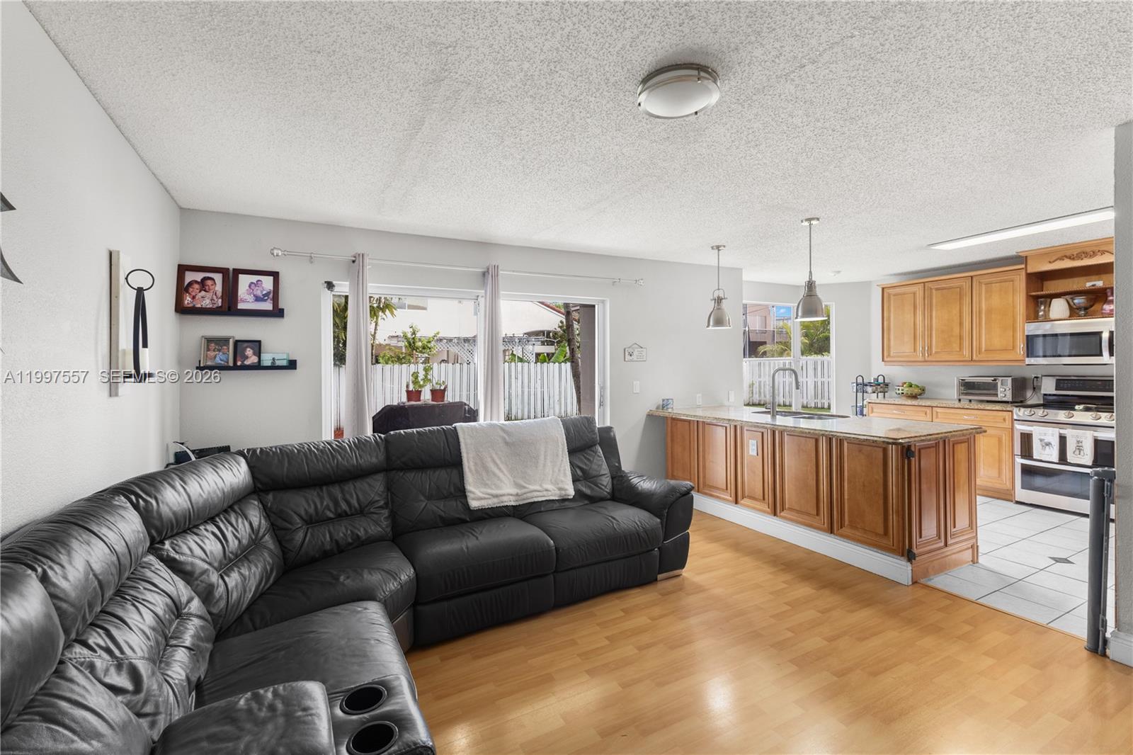 TWIN ACRES - Residential