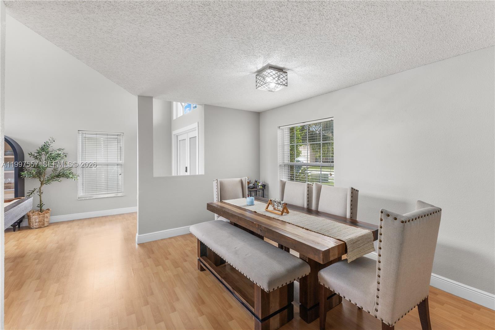 TWIN ACRES - Residential