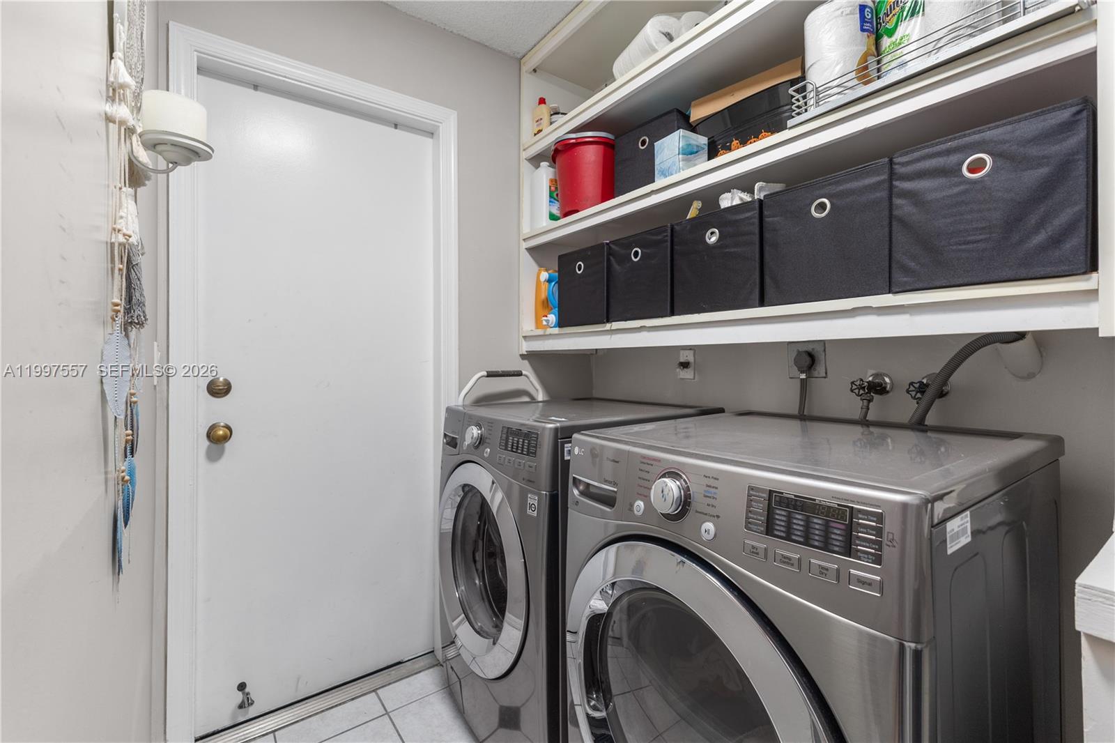 TWIN ACRES - Residential