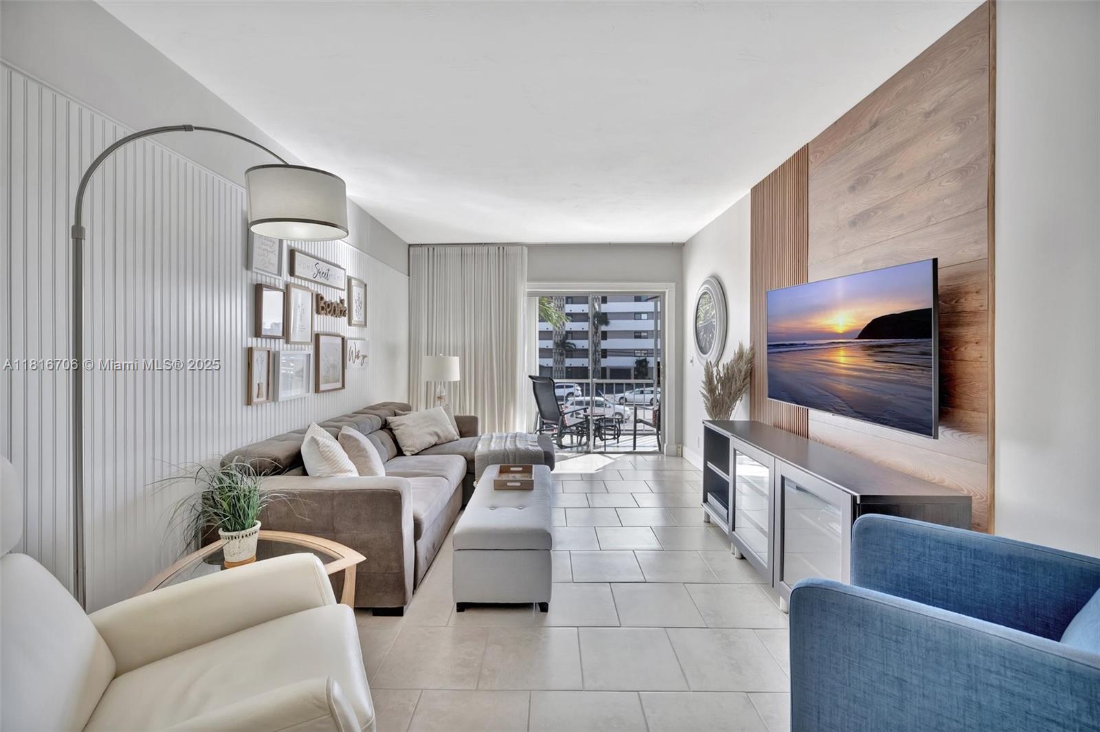 PARADISE HARBOUR APTS CO- - Residential