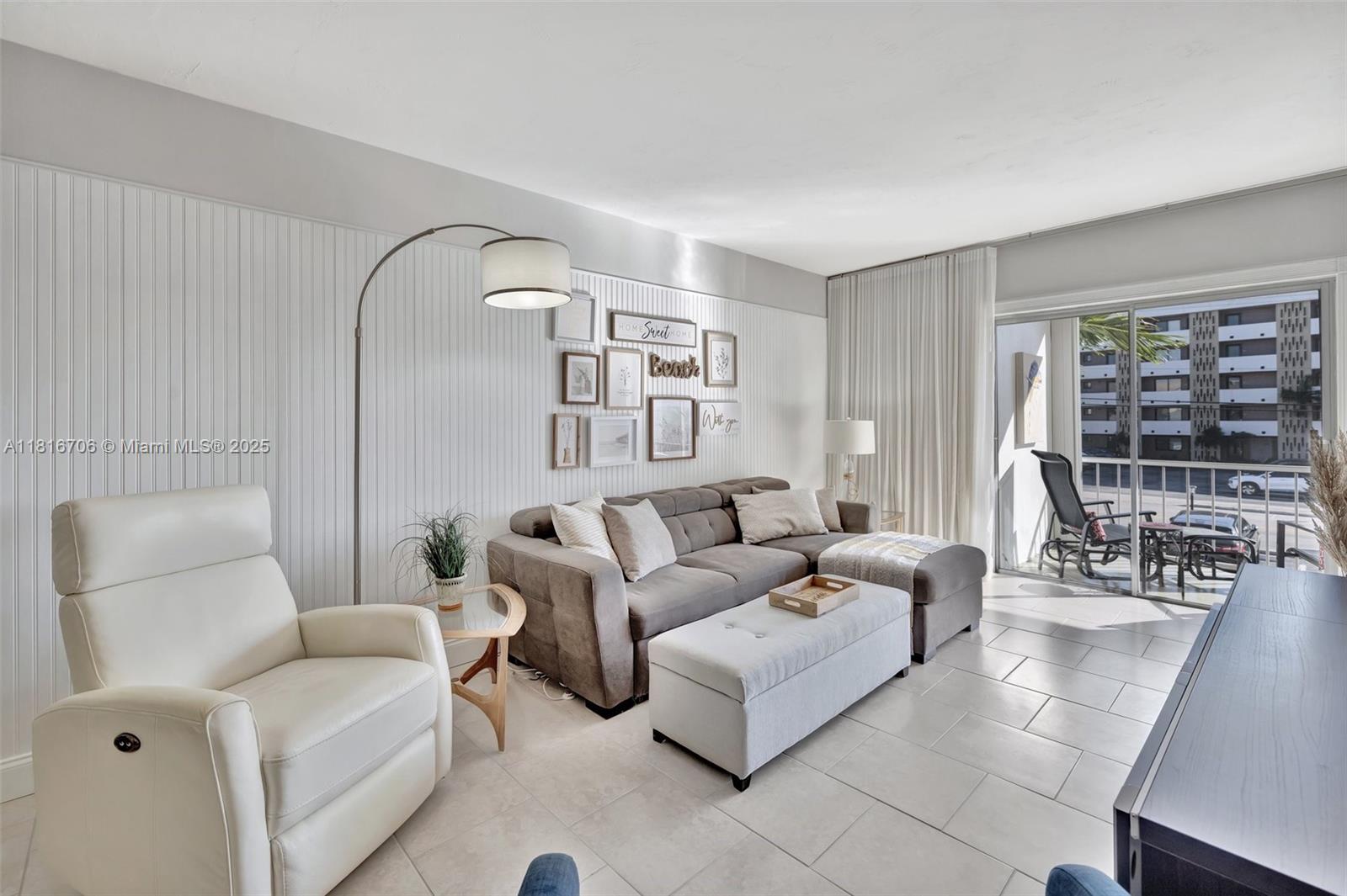 PARADISE HARBOUR APTS CO- - Residential