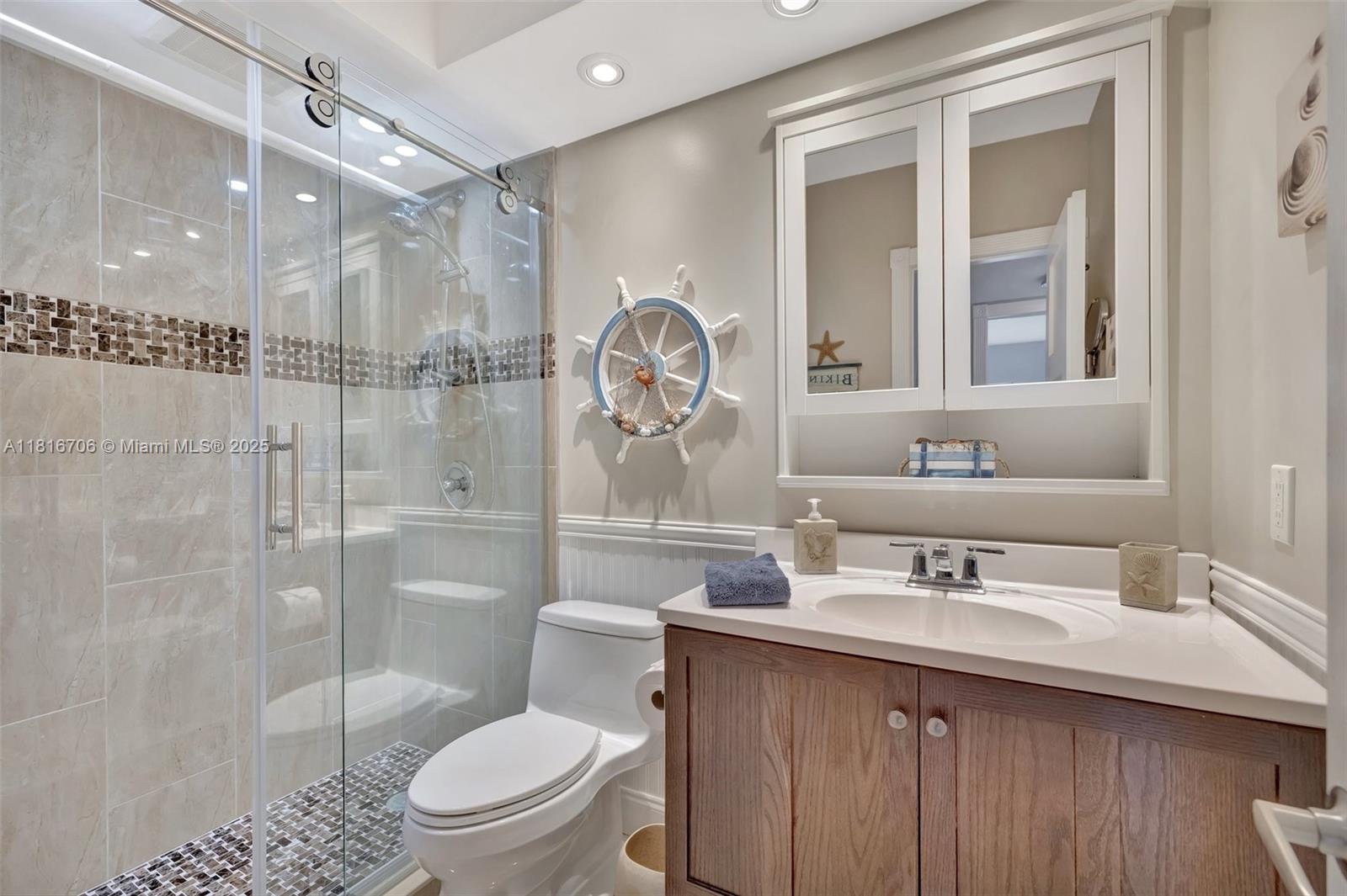 PARADISE HARBOUR APTS CO- - Residential