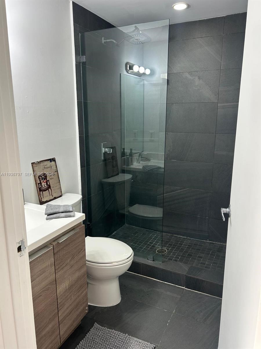 EVA CONDO - Residential