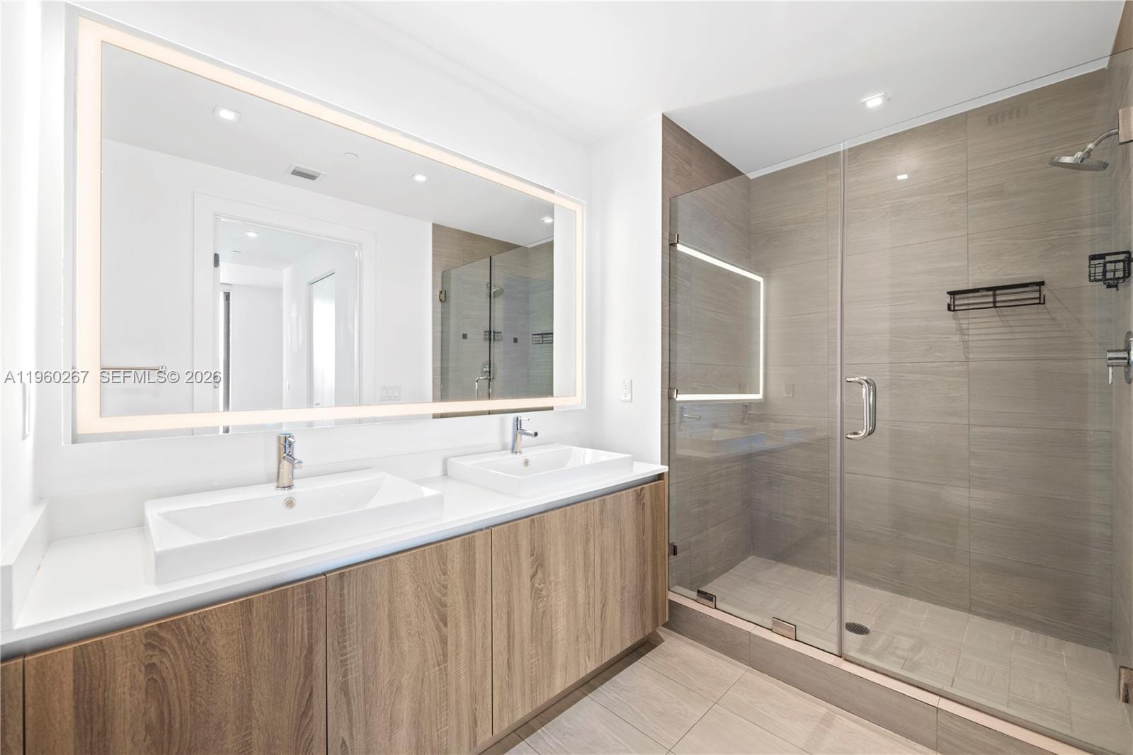 AVENTURA PARKSQUARE RESID - Residential