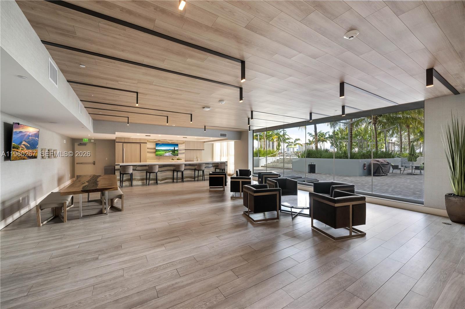 AVENTURA PARKSQUARE RESID - Residential