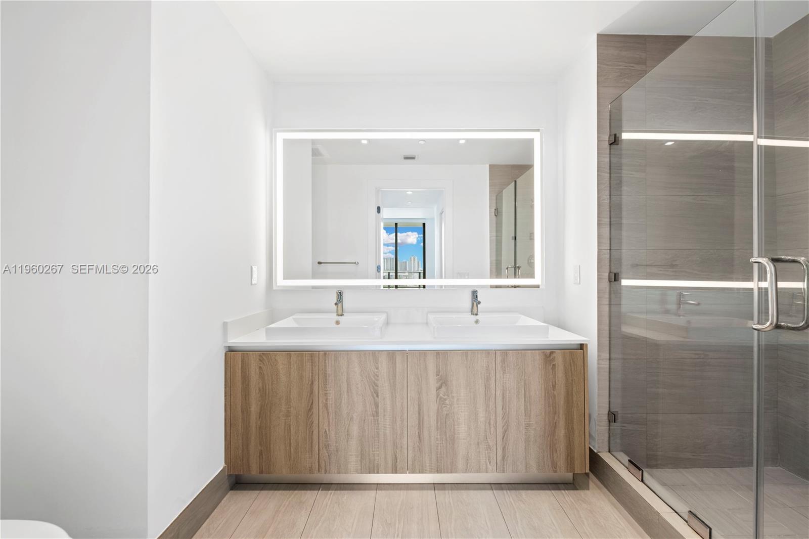 AVENTURA PARKSQUARE RESID - Residential