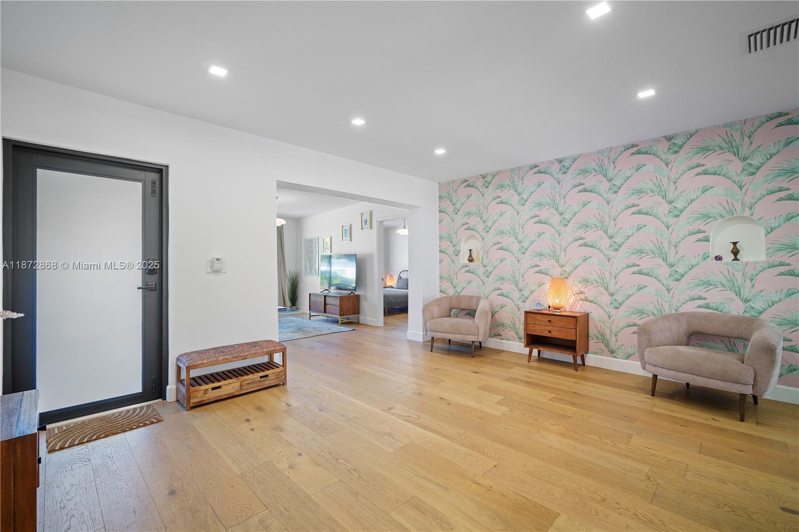 HOMEDALE - Residential