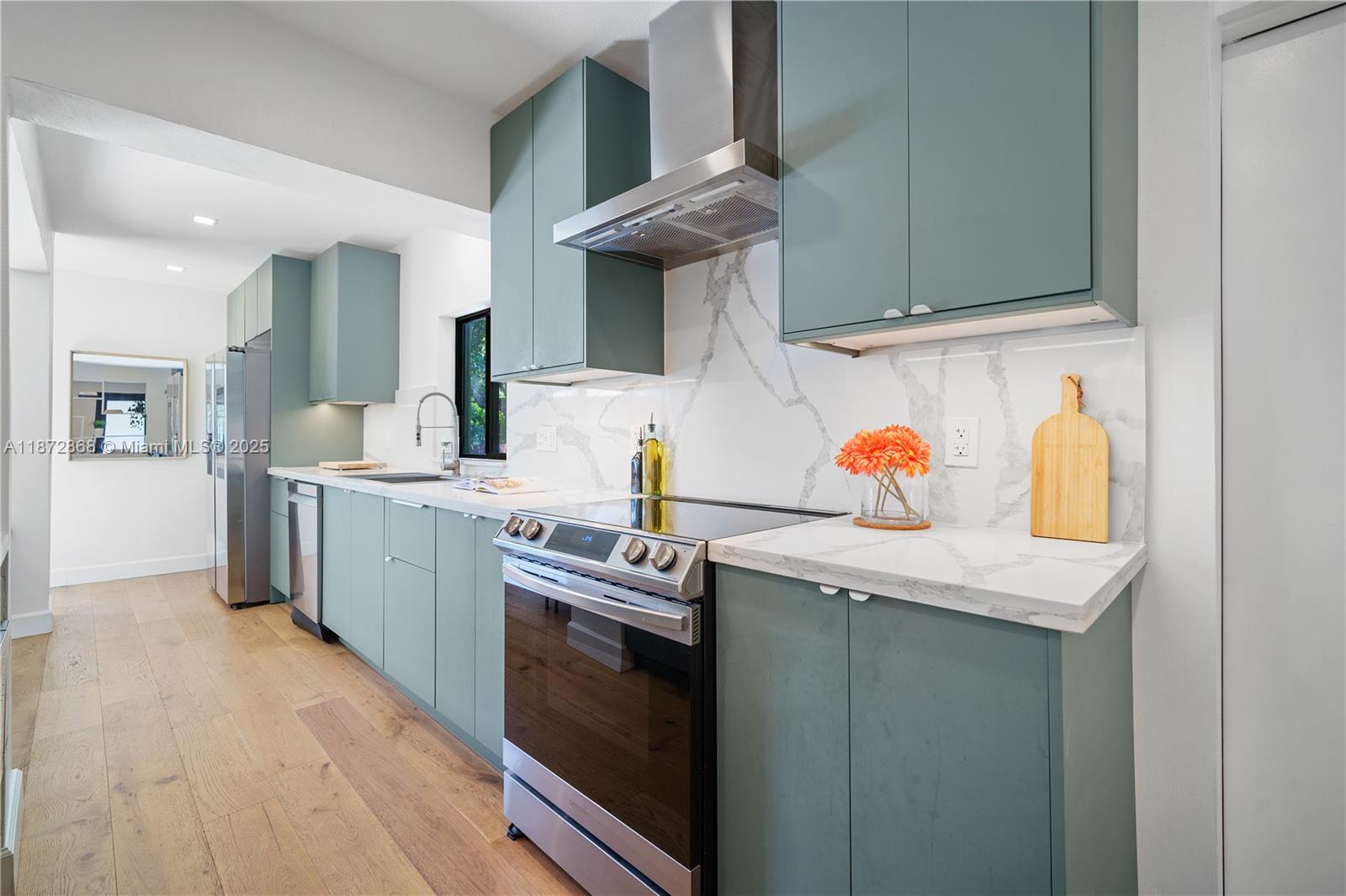 HOMEDALE - Residential