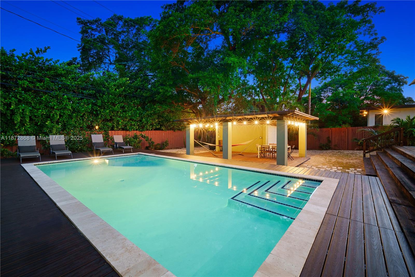 HOMEDALE - Residential