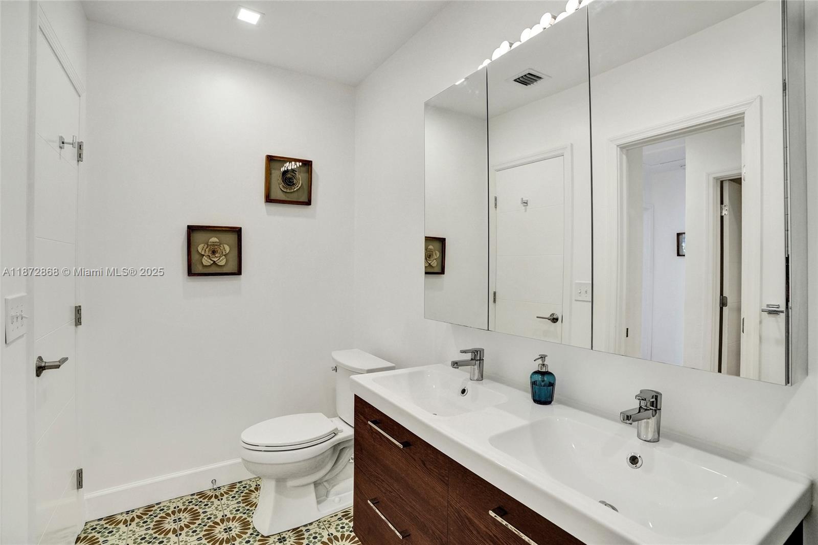 HOMEDALE - Residential