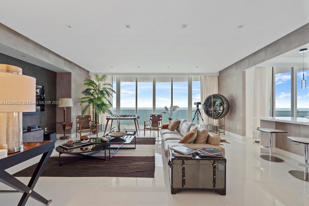 TDR TOWER II CONDO - Residential