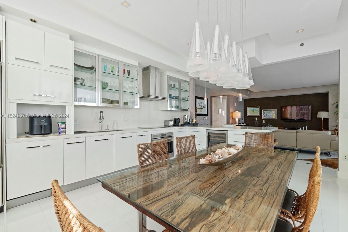 TDR TOWER II CONDO - Residential