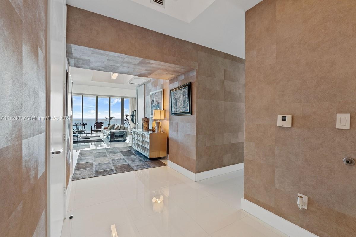 TDR TOWER II CONDO - Residential