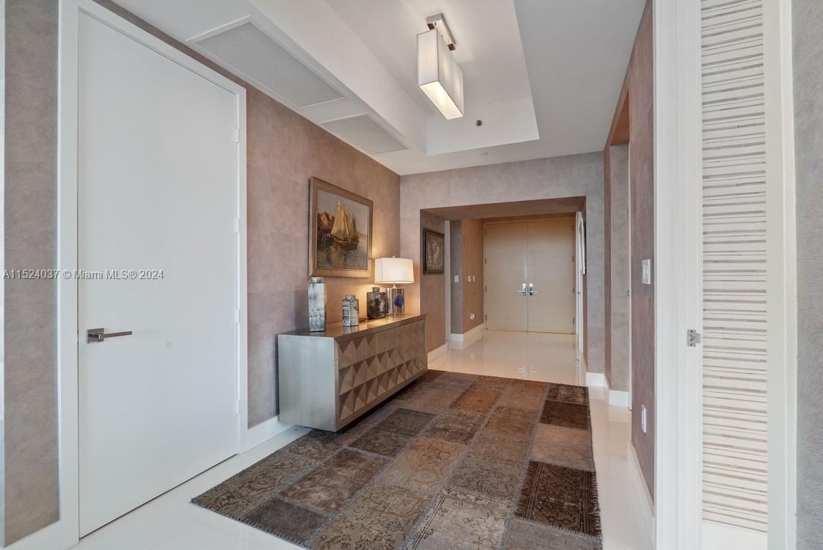 TDR TOWER II CONDO - Residential