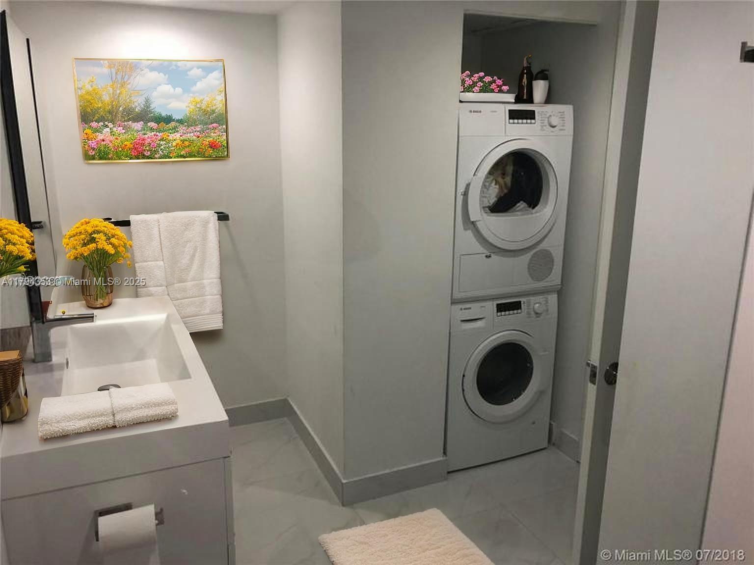 5600 CONDO - Residential