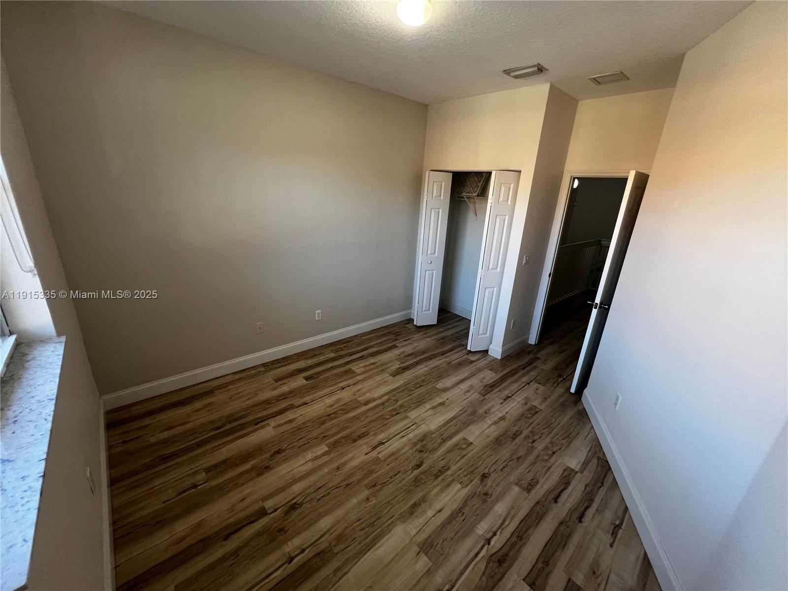 VILLAS AT HARBOR ISLES CO - Residential