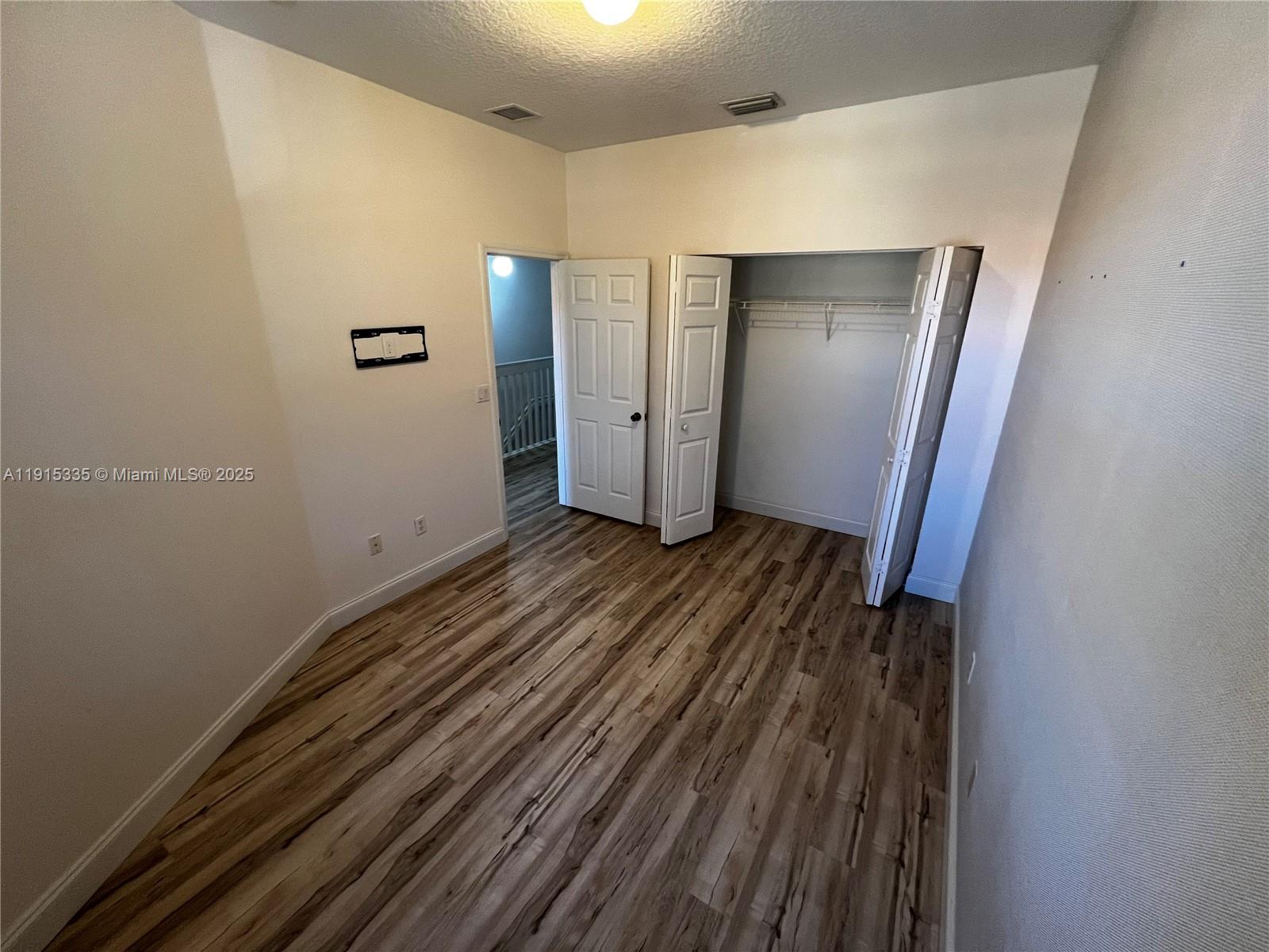 VILLAS AT HARBOR ISLES CO - Residential