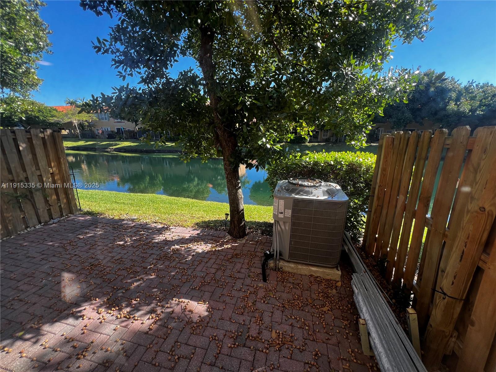 VILLAS AT HARBOR ISLES CO - Residential