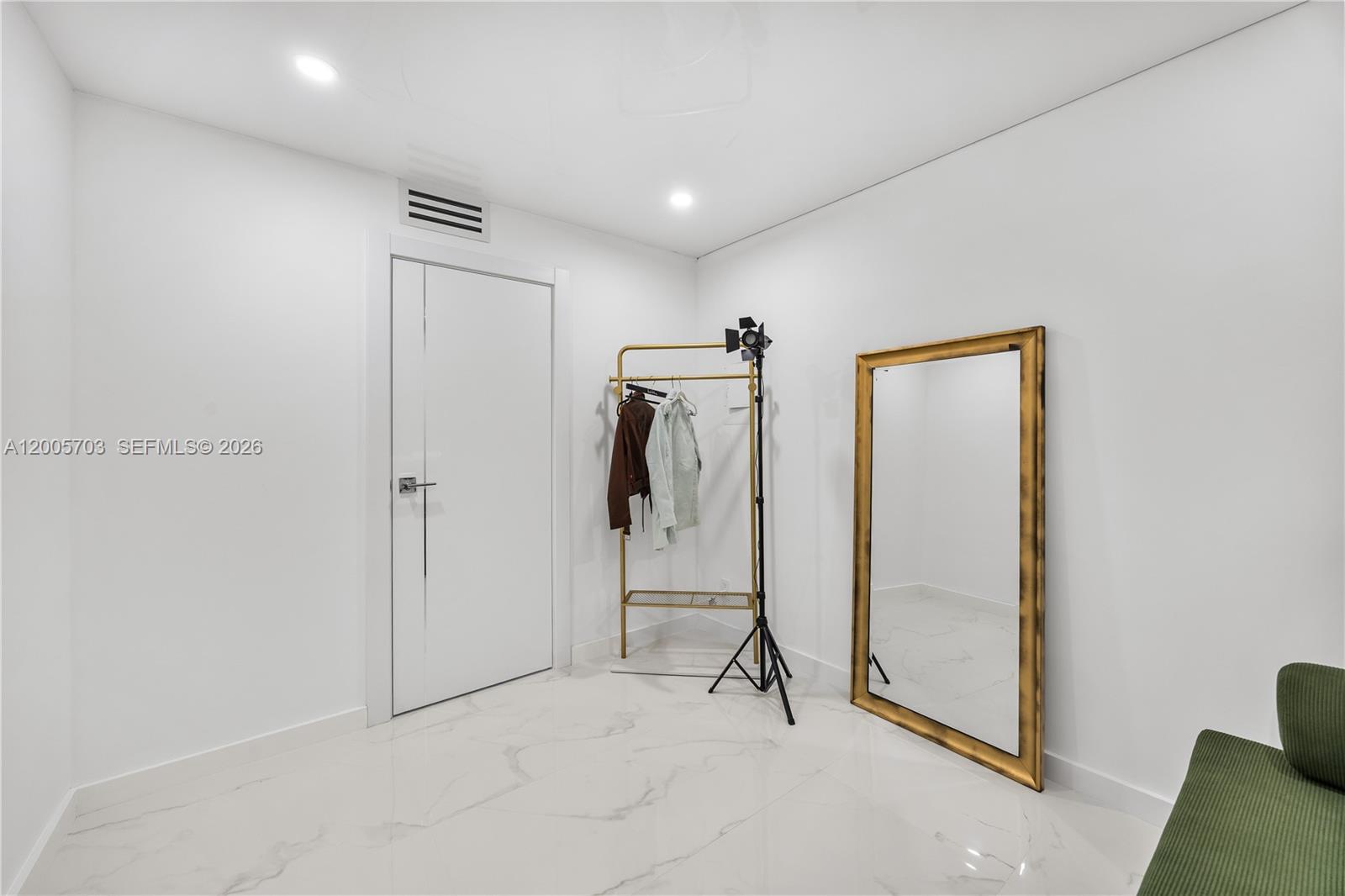 PRINCE GEORGE ARMS CONDO - Residential