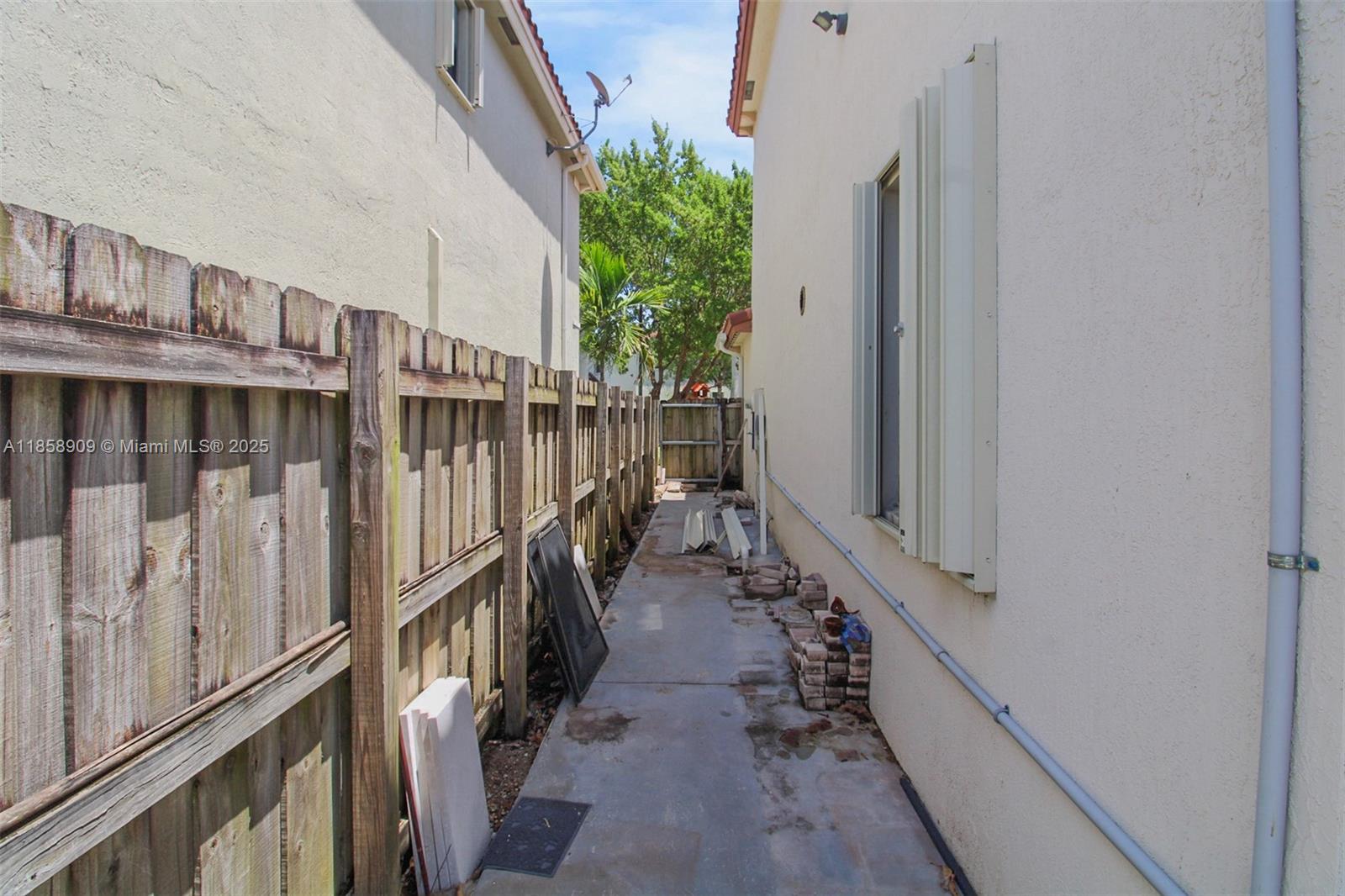 VENETIAN PARC WEST - Residential