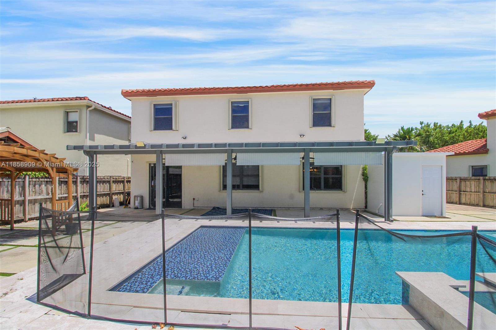 VENETIAN PARC WEST - Residential