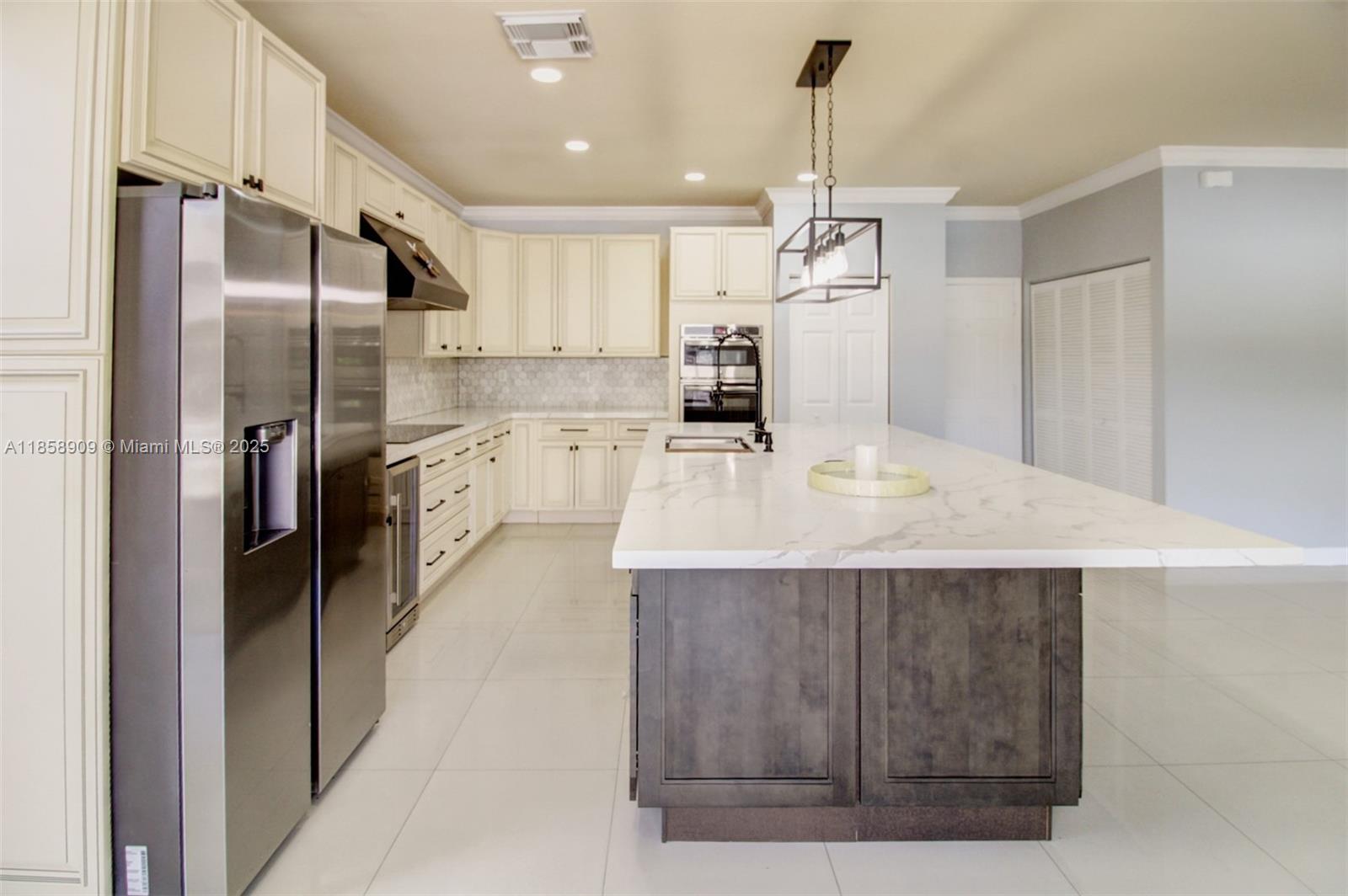 VENETIAN PARC WEST - Residential