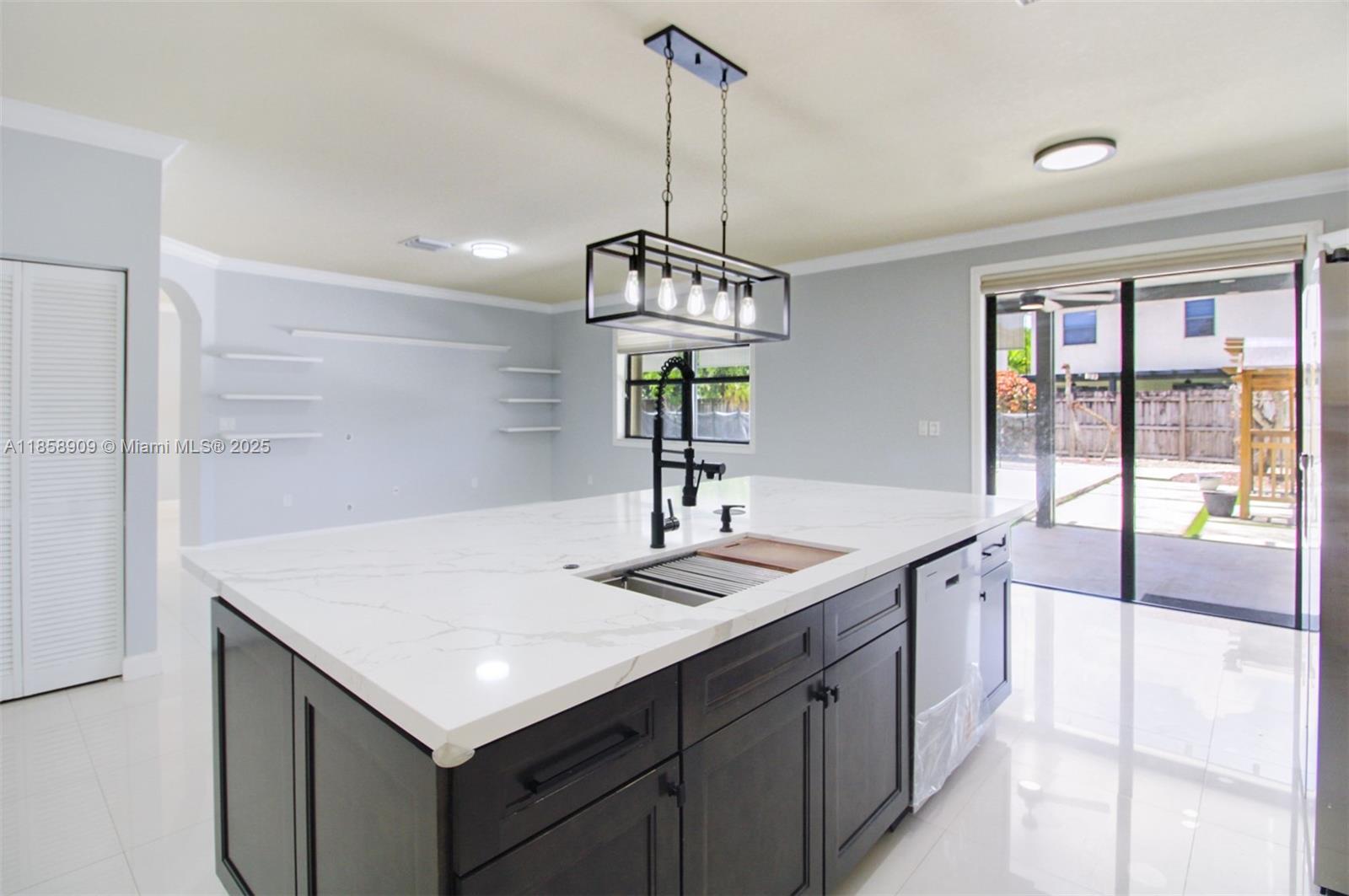 VENETIAN PARC WEST - Residential