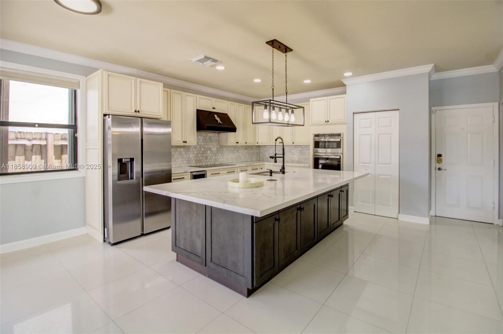 VENETIAN PARC WEST - Residential