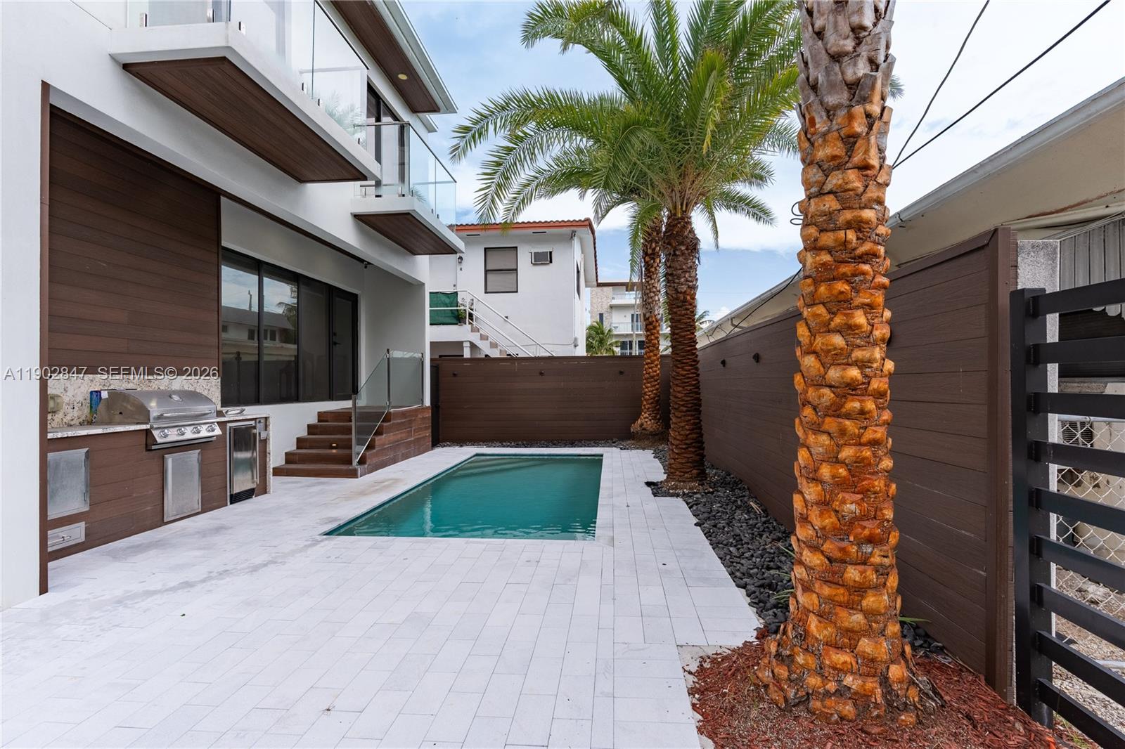 HOLLYWOOD CENTRAL BEACH - Residential