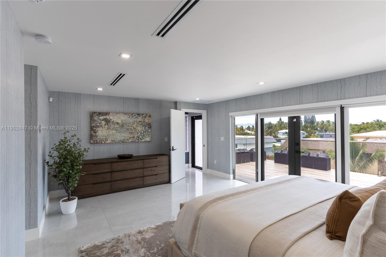 HOLLYWOOD CENTRAL BEACH - Residential