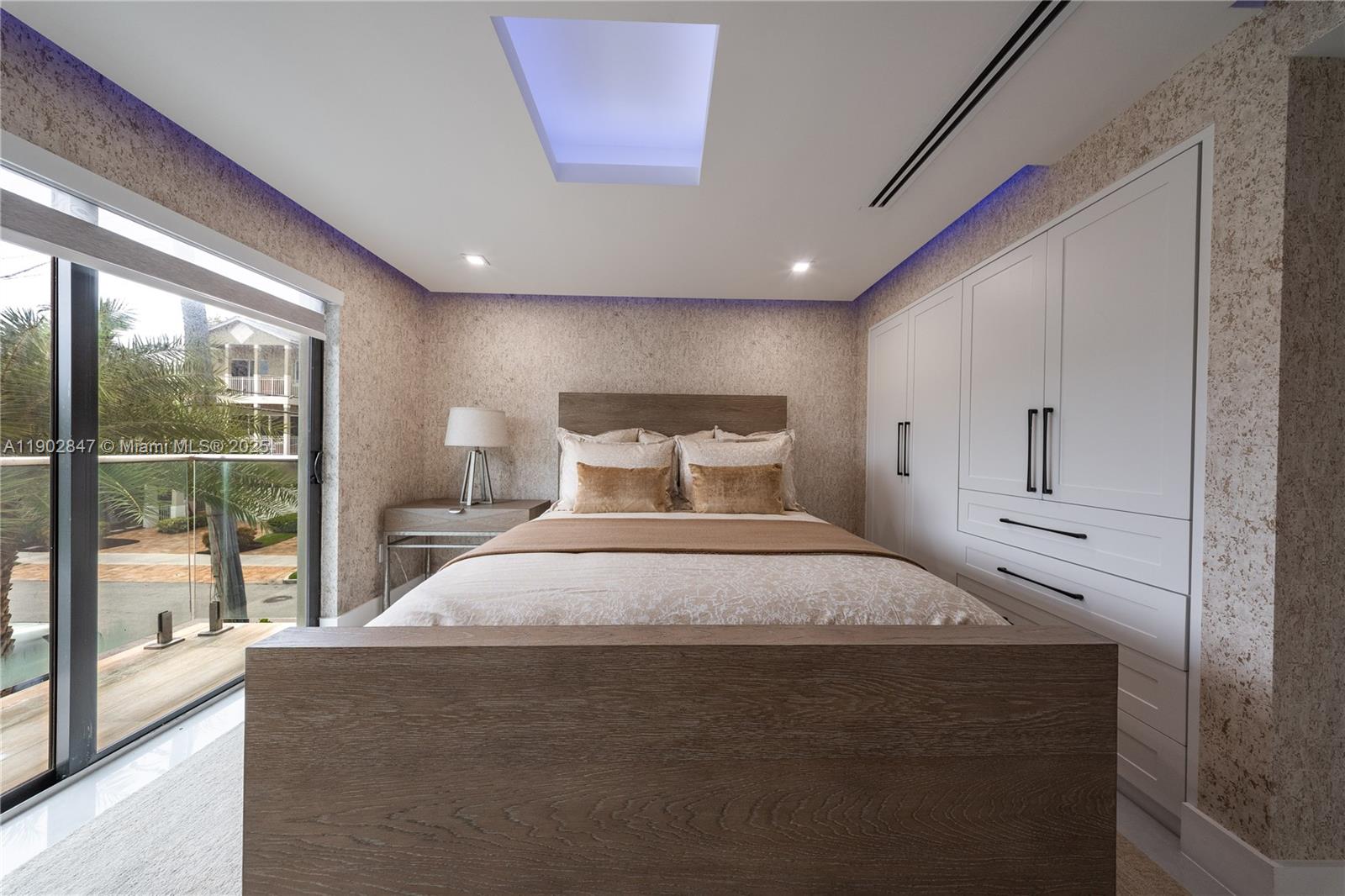 HOLLYWOOD CENTRAL BEACH - Residential