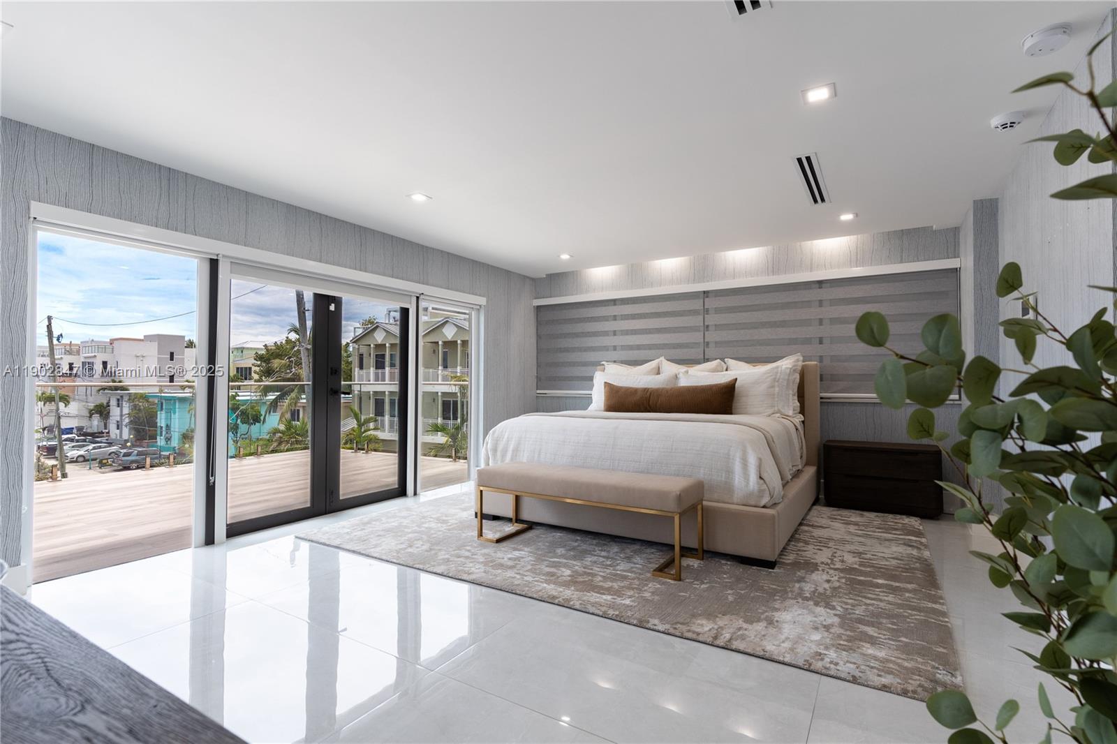 HOLLYWOOD CENTRAL BEACH - Residential