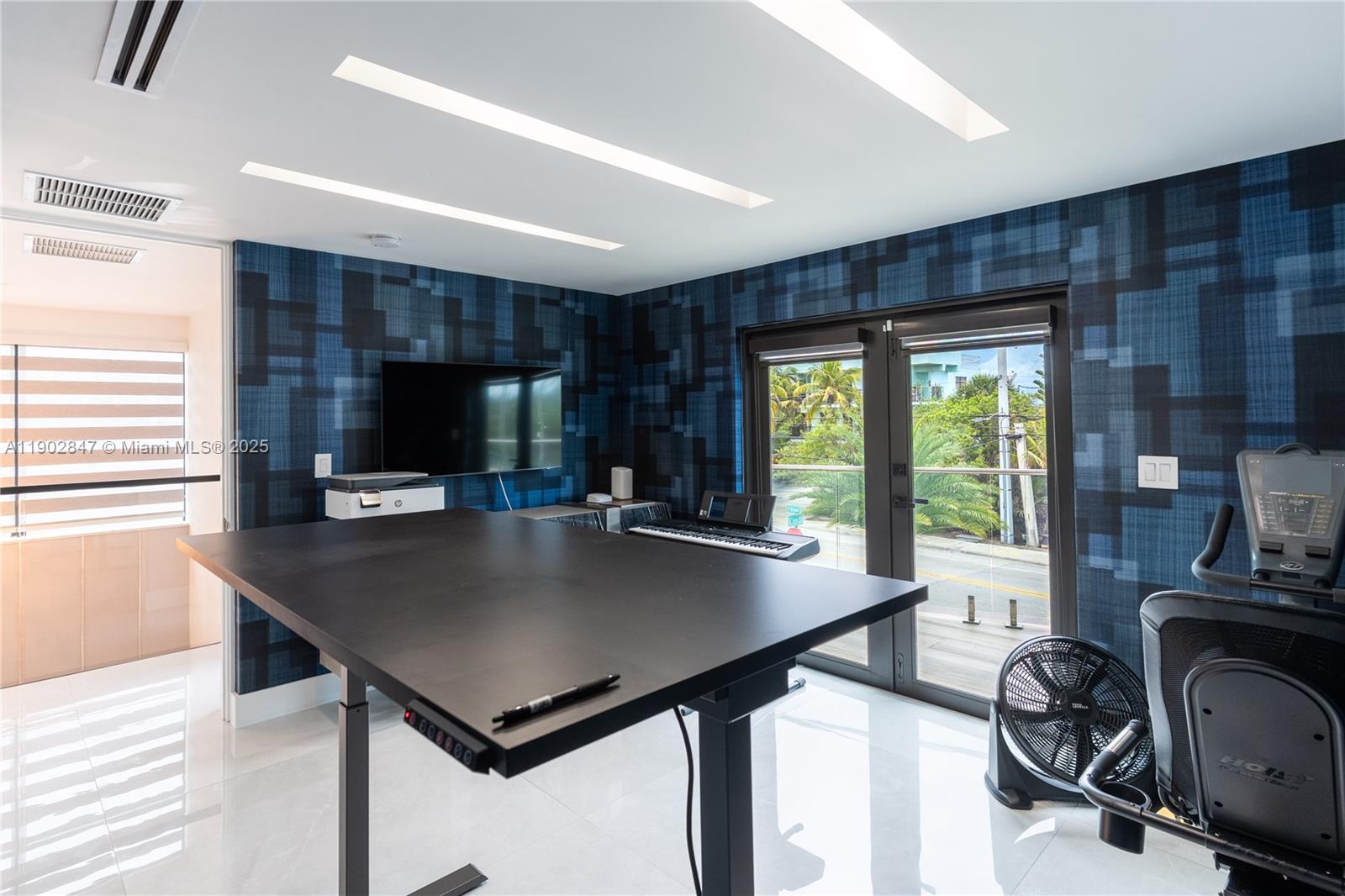 HOLLYWOOD CENTRAL BEACH - Residential